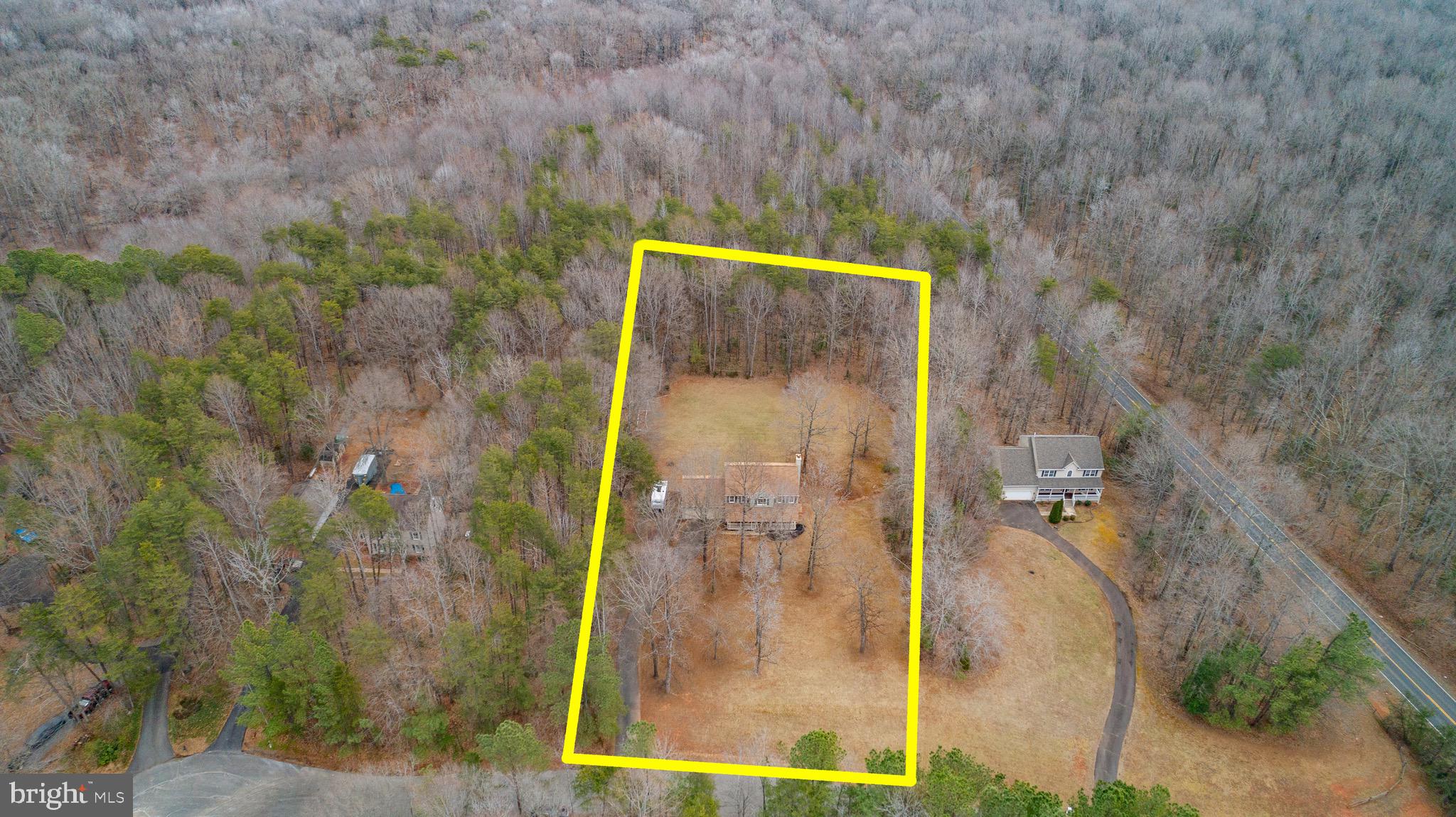 SIX LAKES WEST - Residential