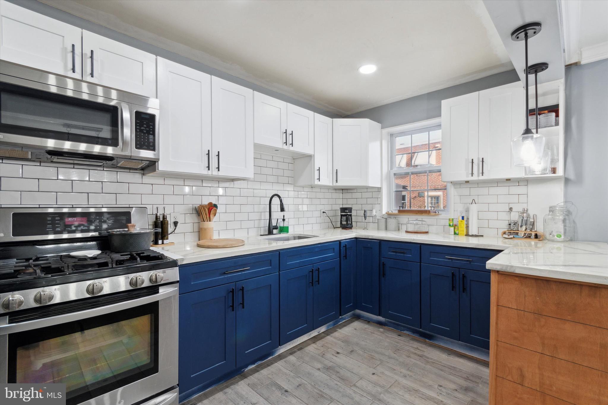 LAWNCREST - Residential Lease