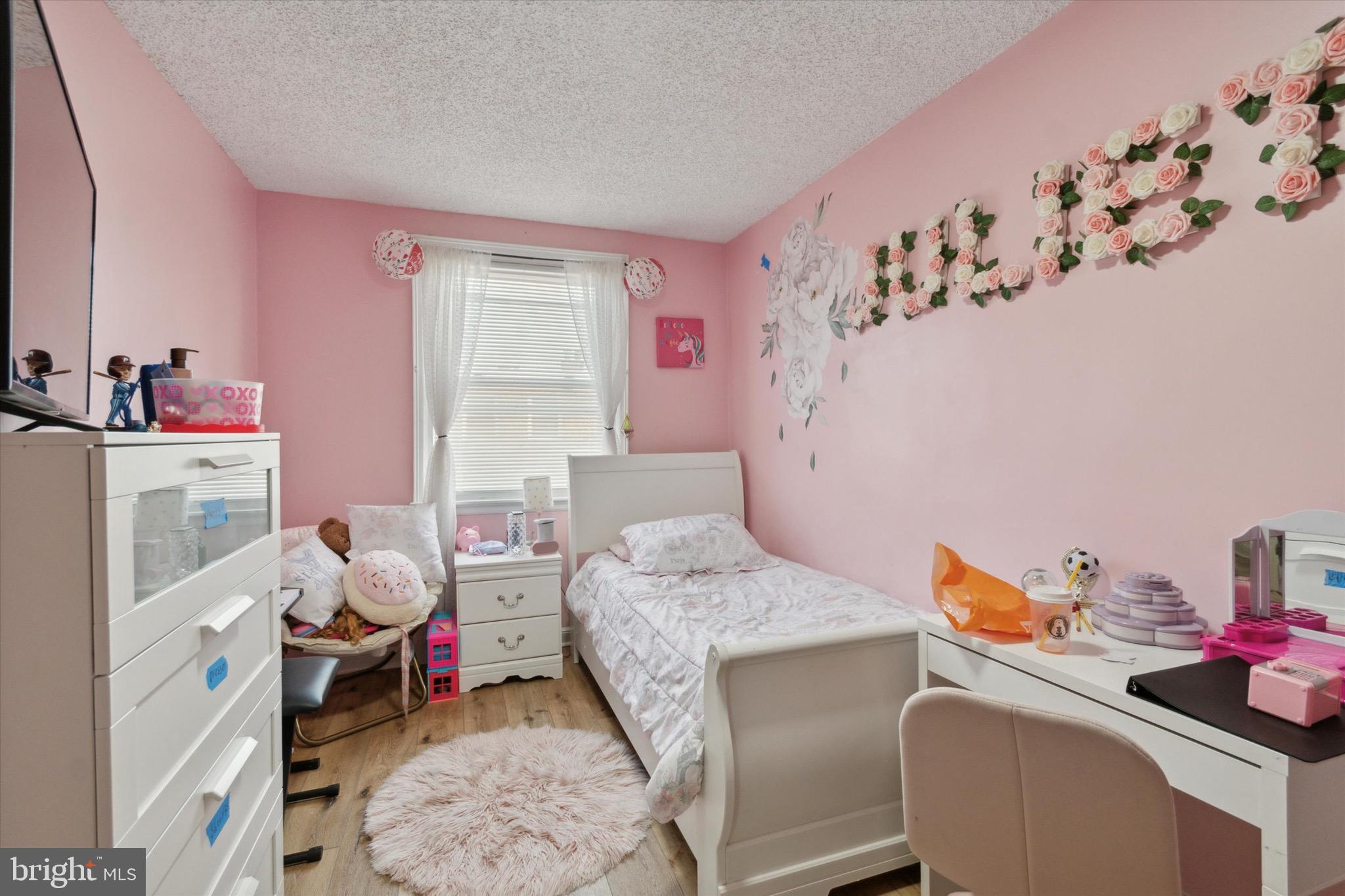 LAWNCREST - Residential Lease