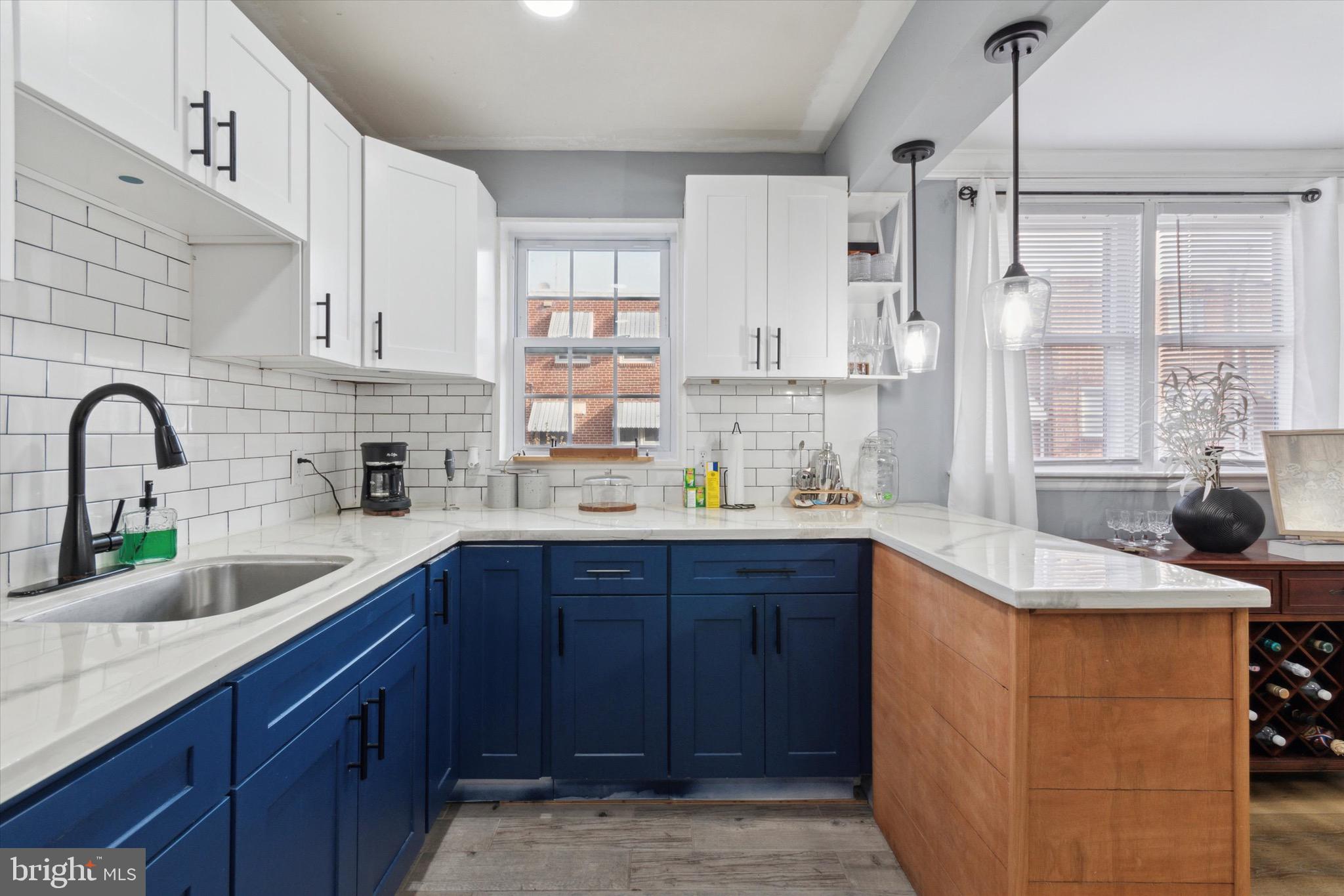 LAWNCREST - Residential Lease