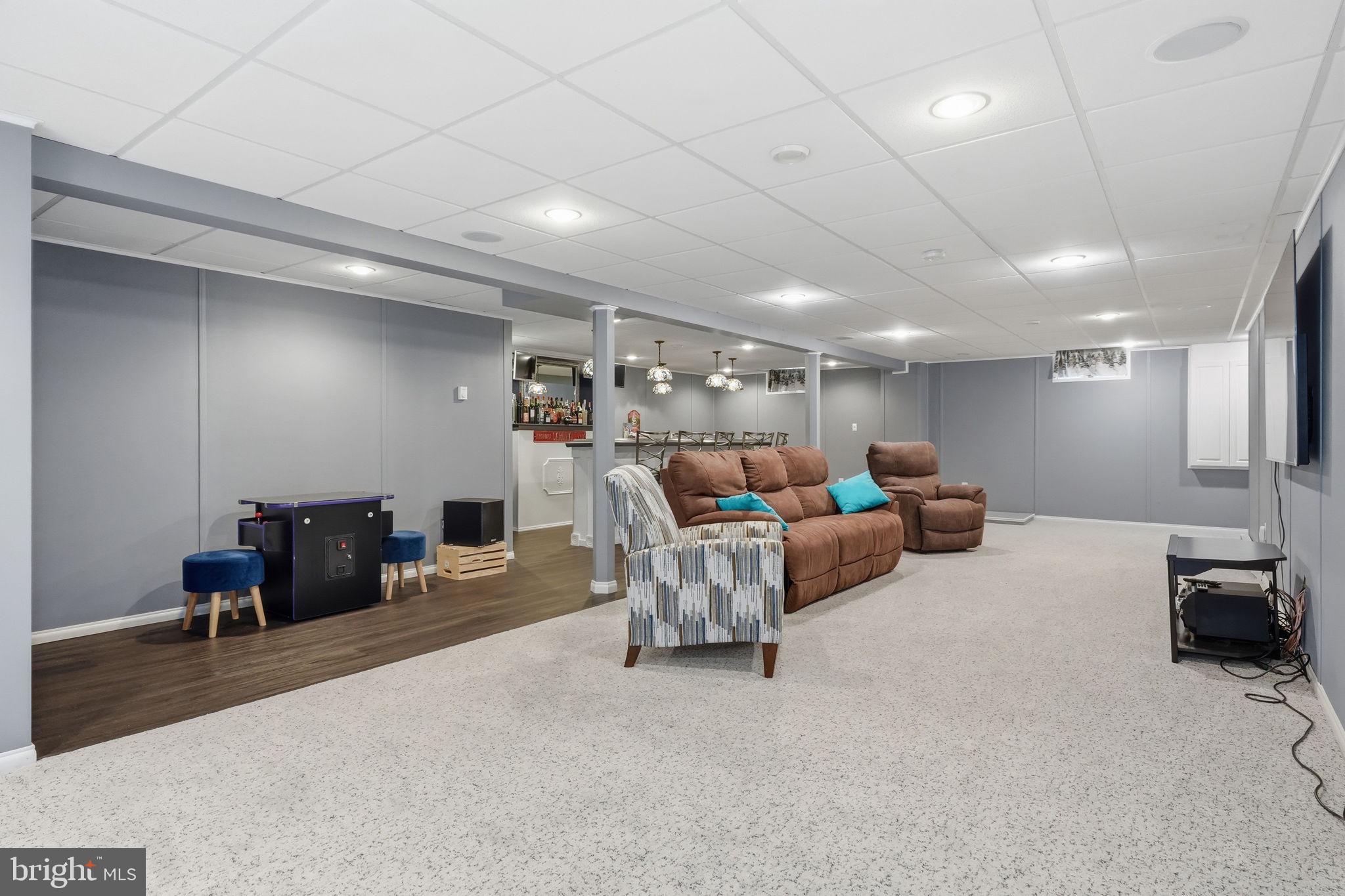 EAGLES NEST - Residential