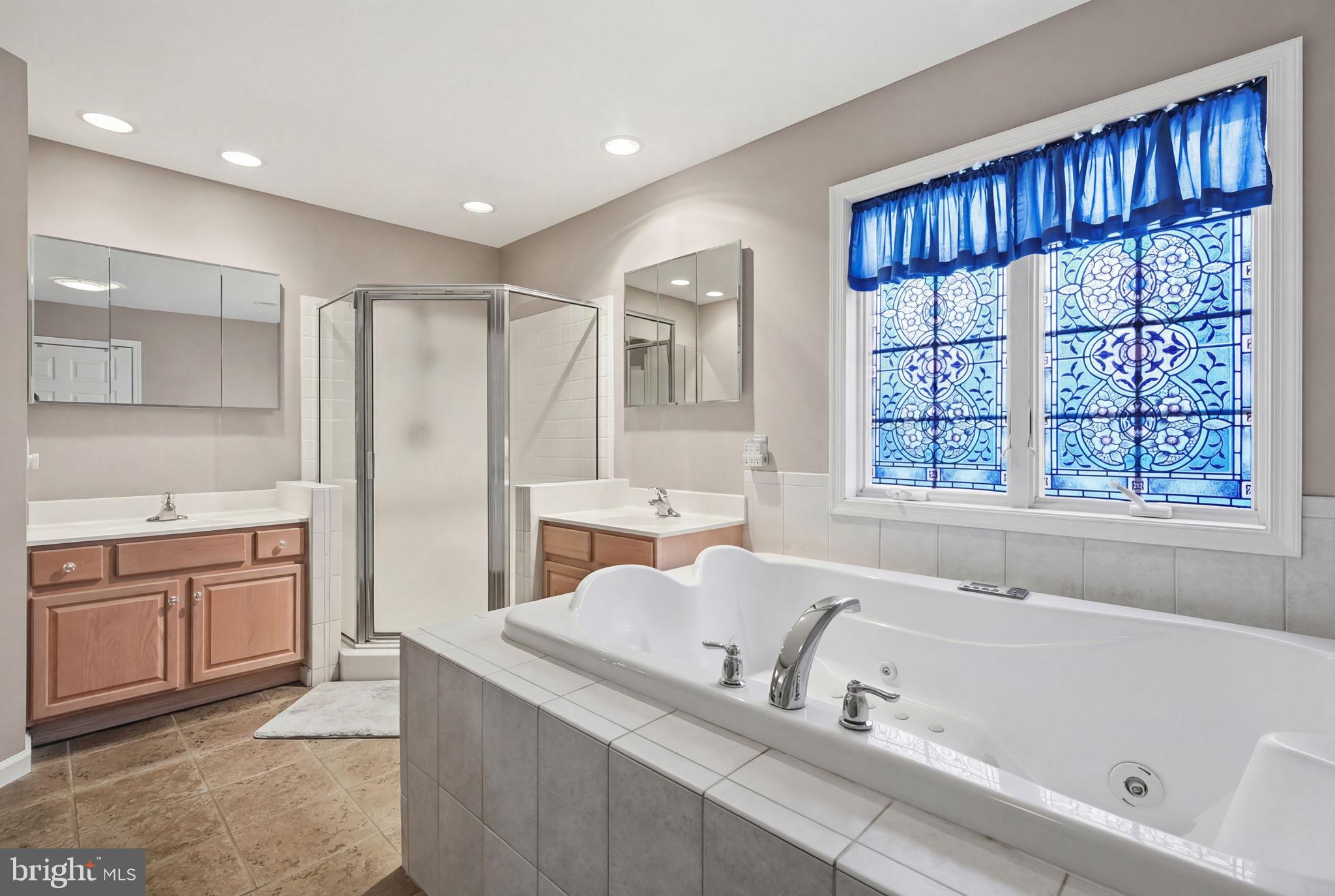 EAGLES NEST - Residential