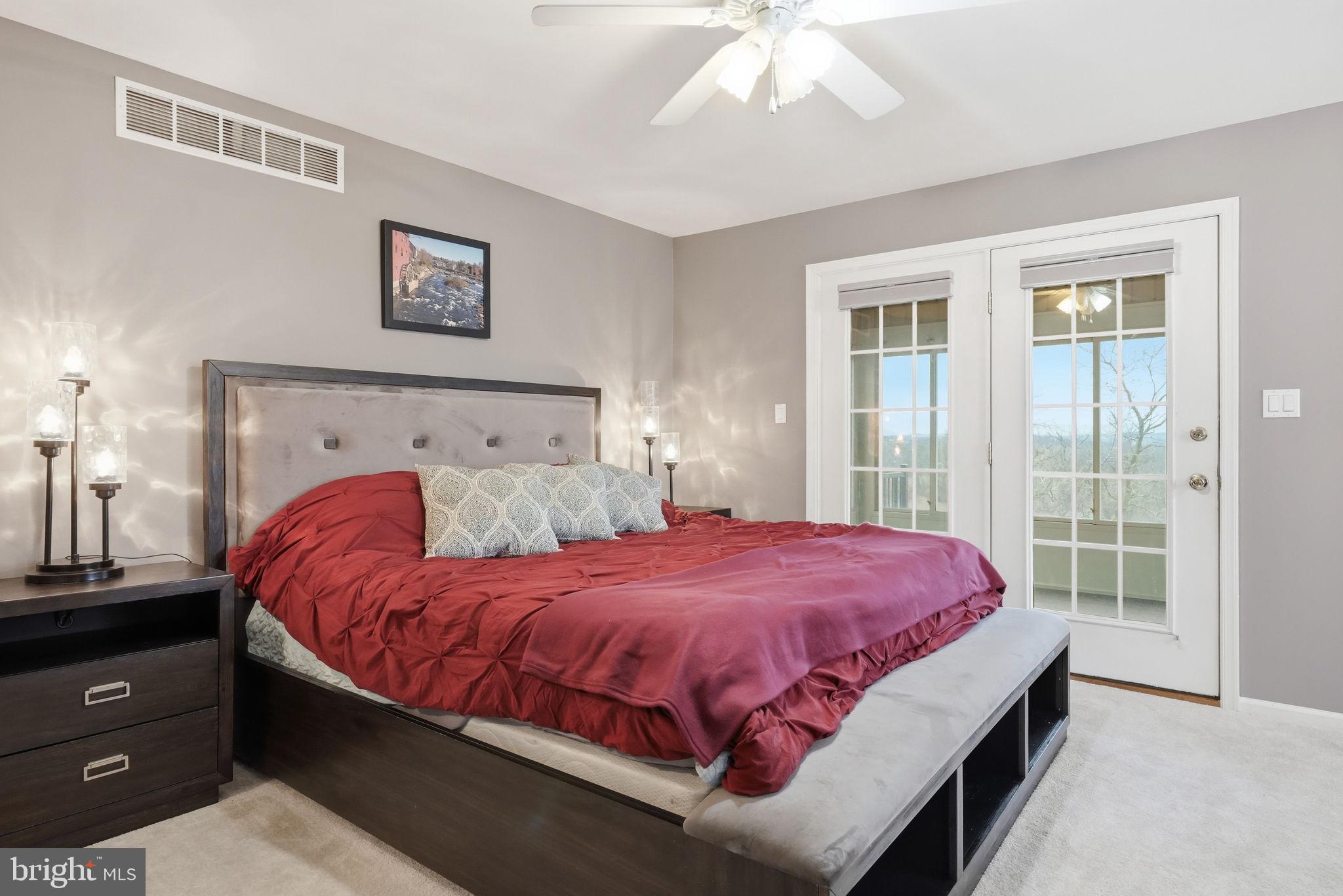 EAGLES NEST - Residential