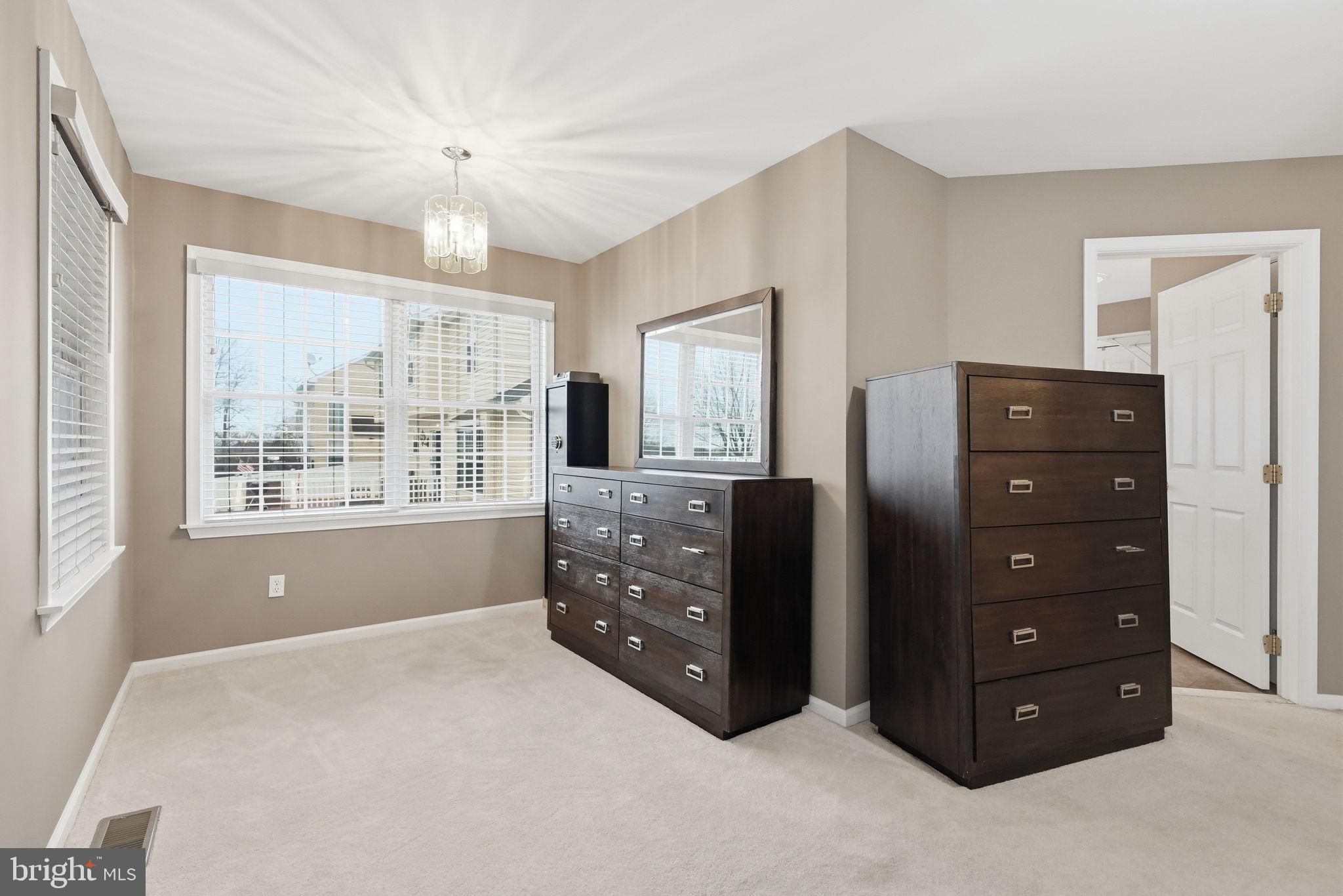 EAGLES NEST - Residential