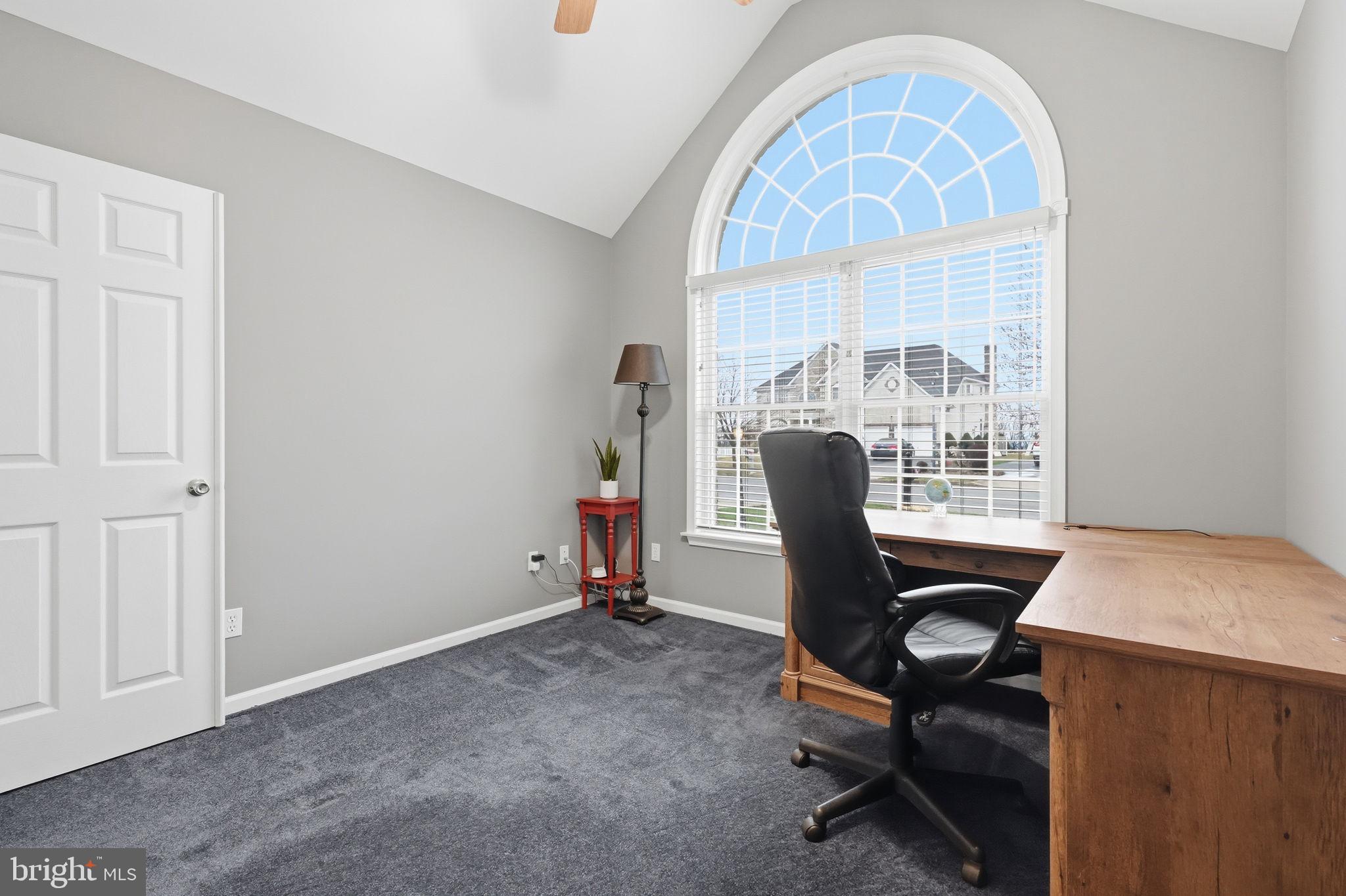 EAGLES NEST - Residential