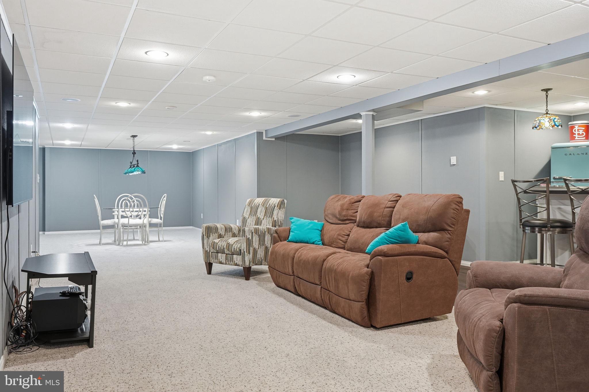 EAGLES NEST - Residential