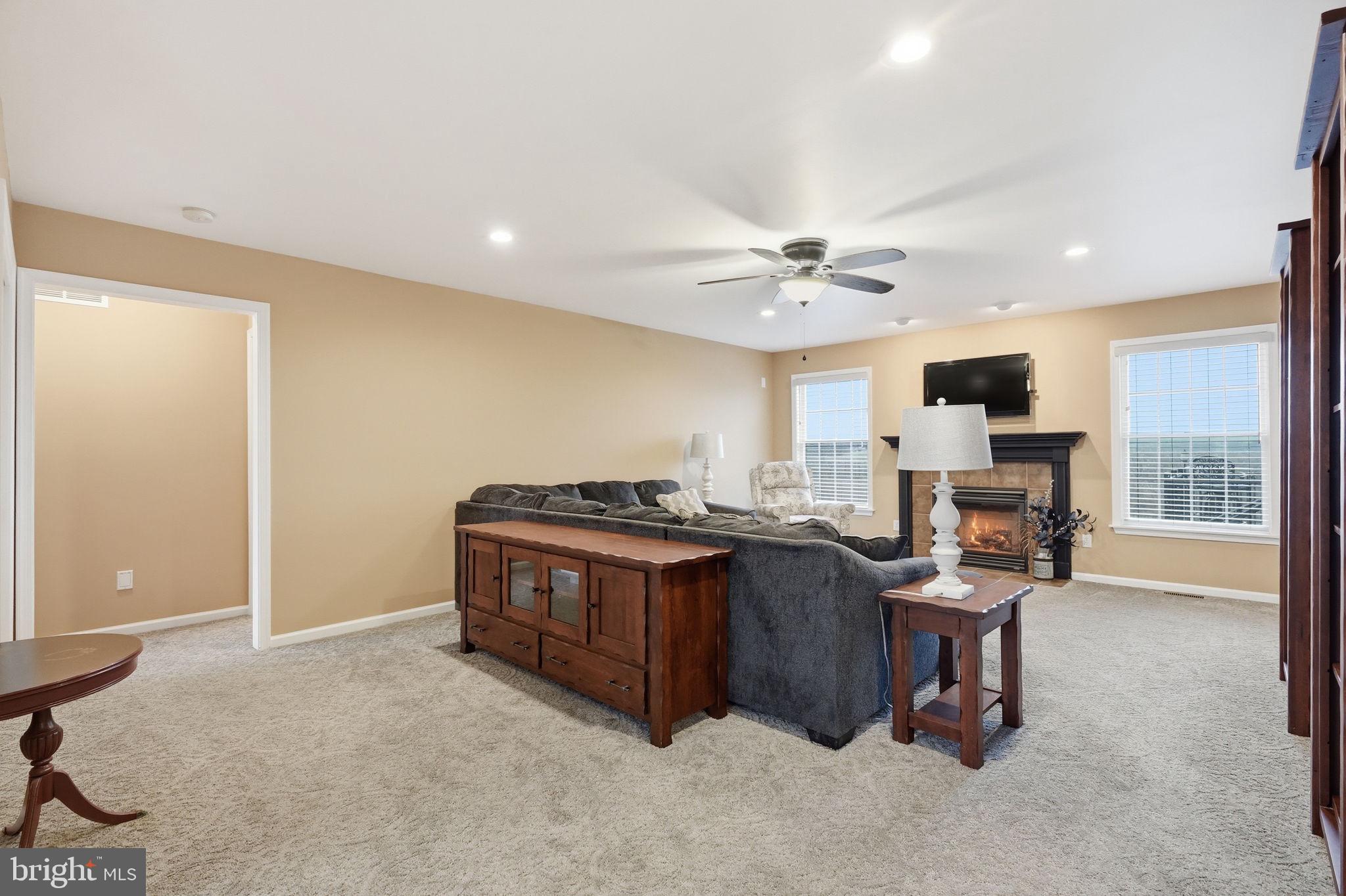 EAGLES NEST - Residential