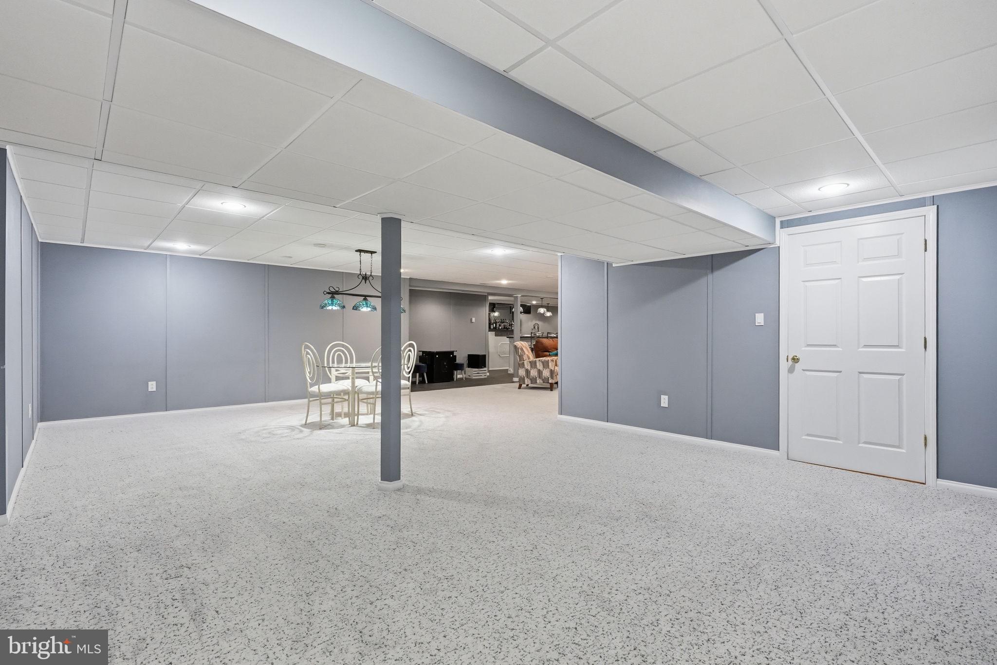 EAGLES NEST - Residential