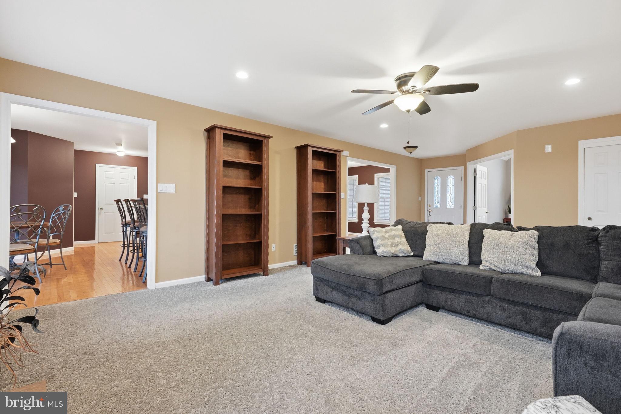 EAGLES NEST - Residential