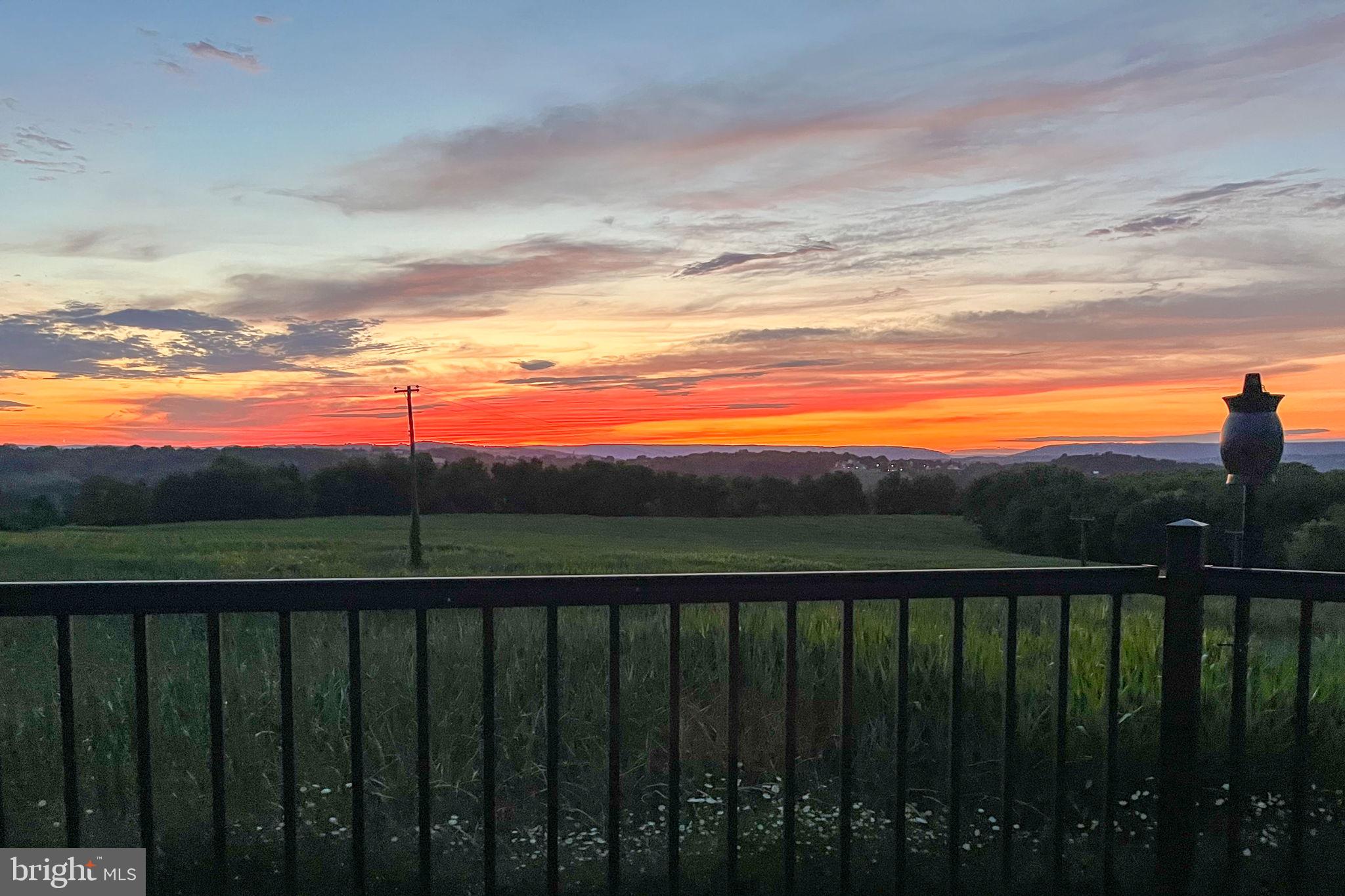 EAGLES NEST - Residential