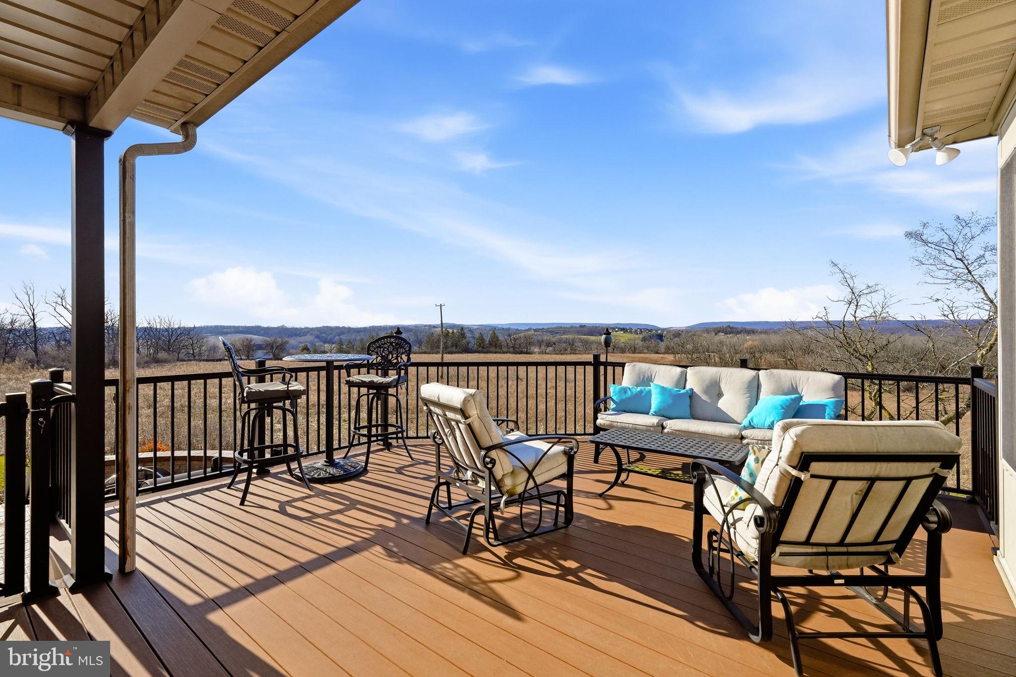 EAGLES NEST - Residential