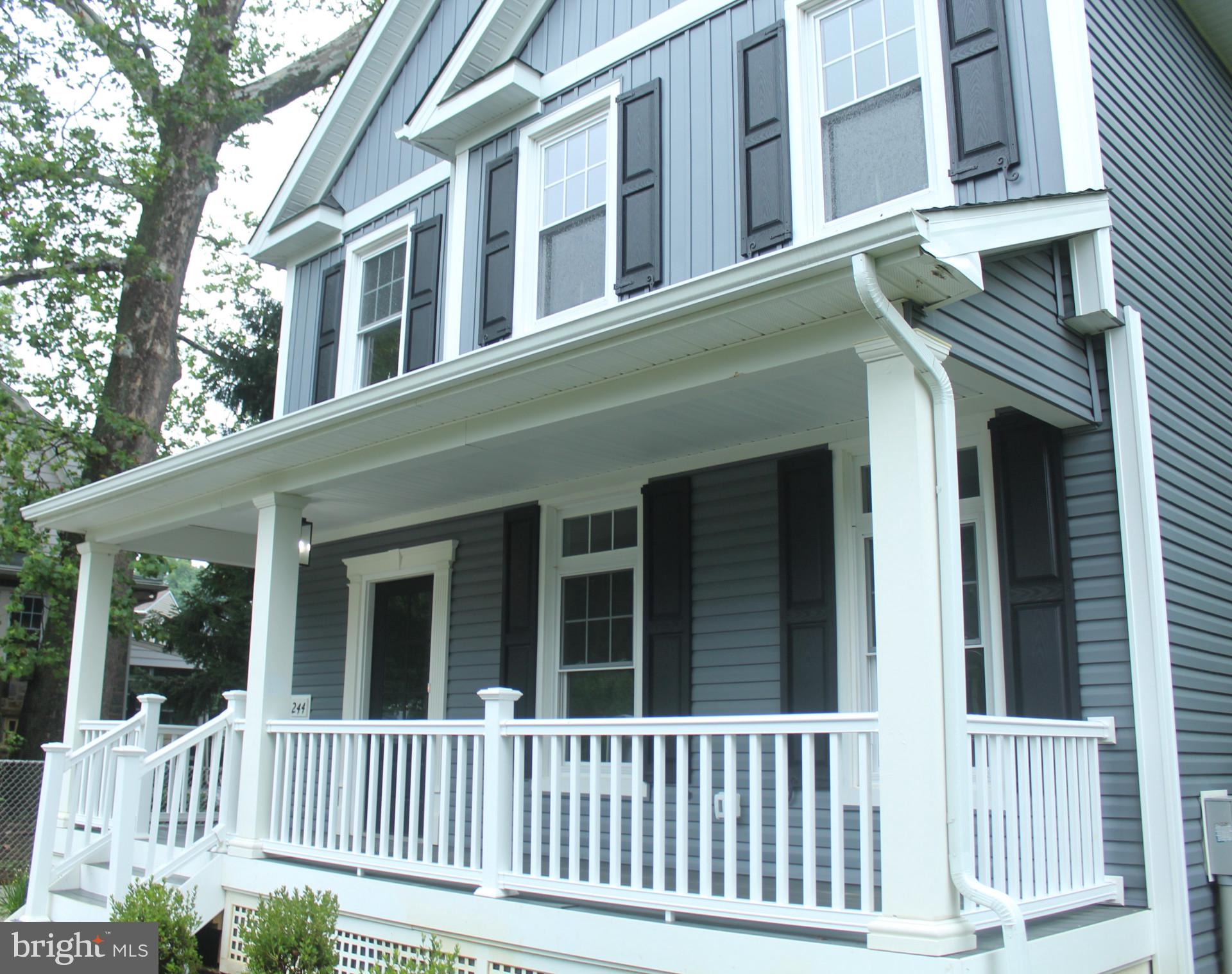 244 W RIDLEY AVENUE