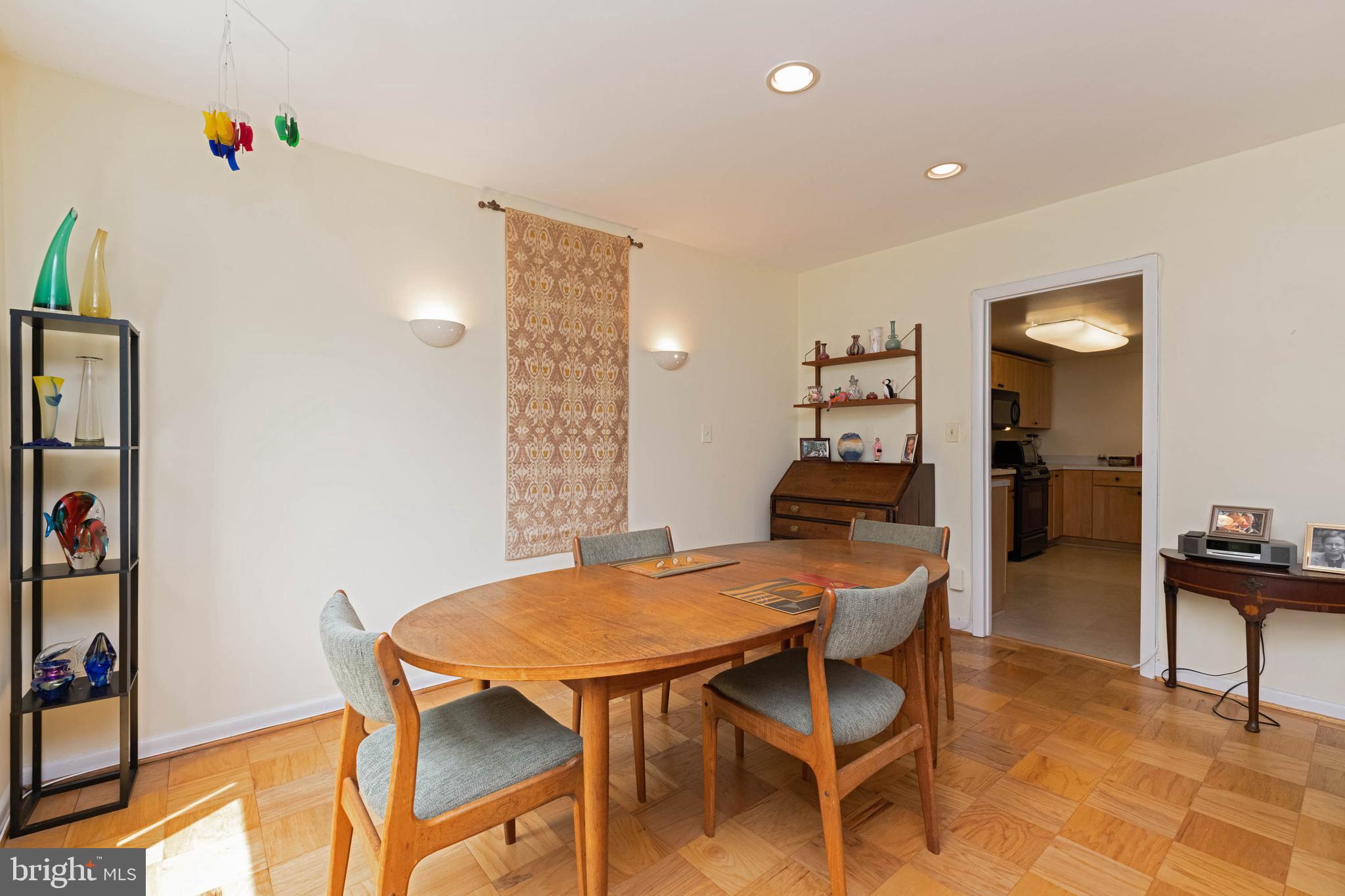 CROSS KEYS - Residential