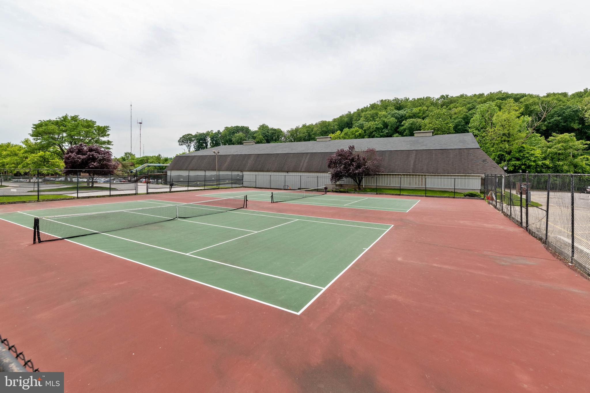 CROSS KEYS - Residential