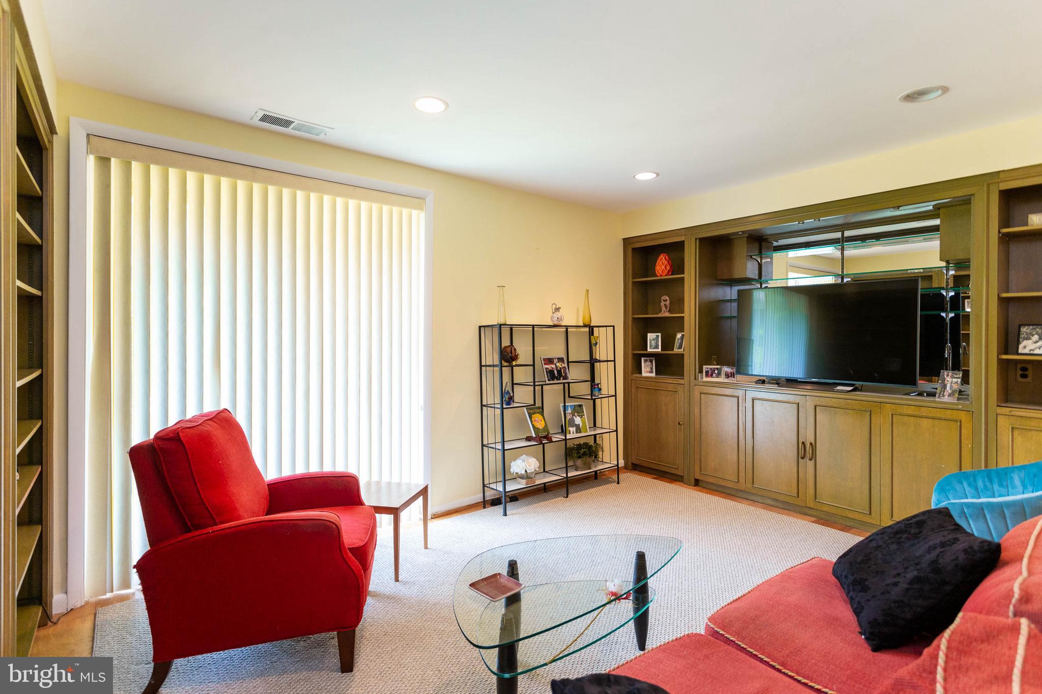 CROSS KEYS - Residential