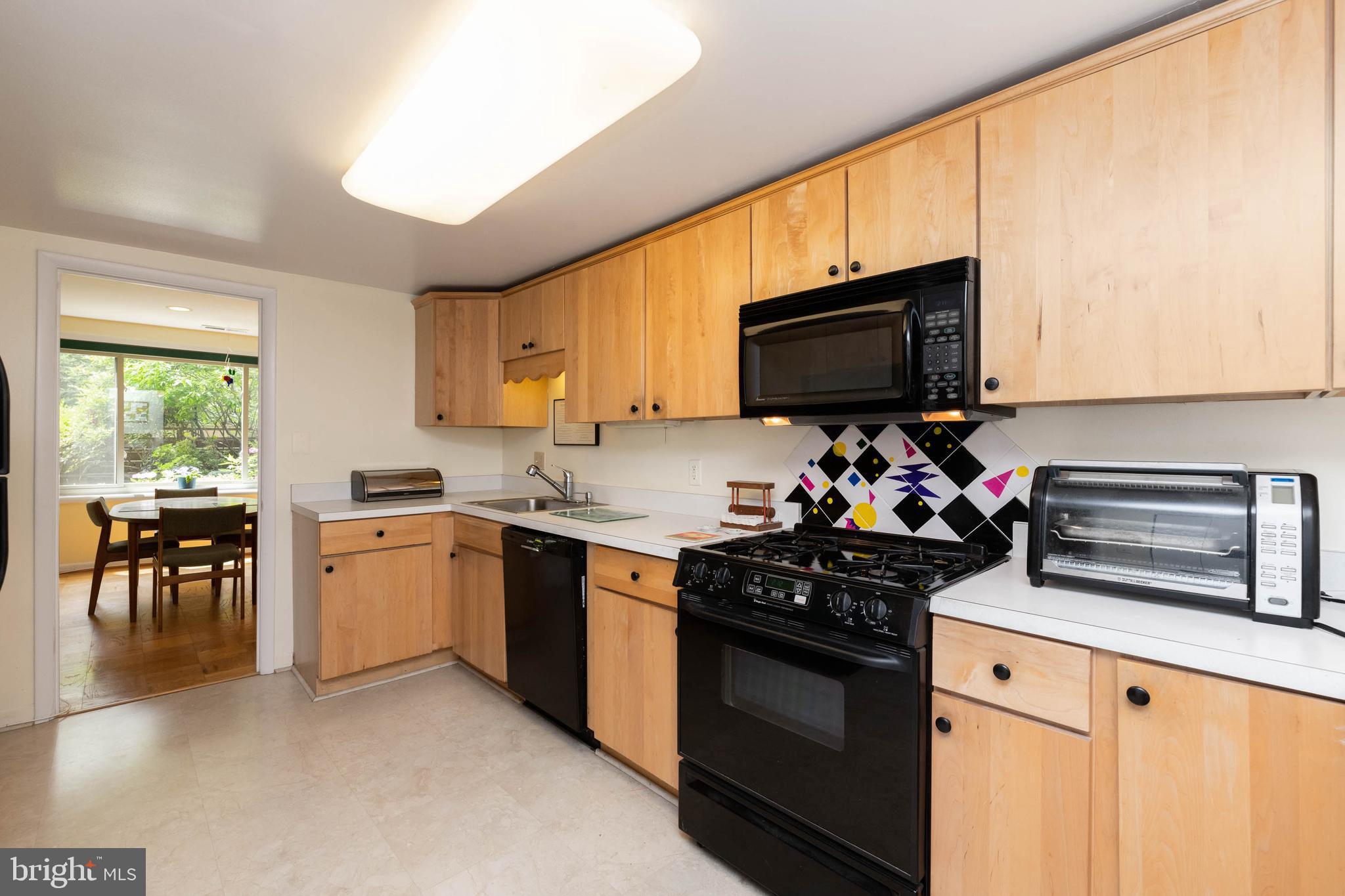 CROSS KEYS - Residential