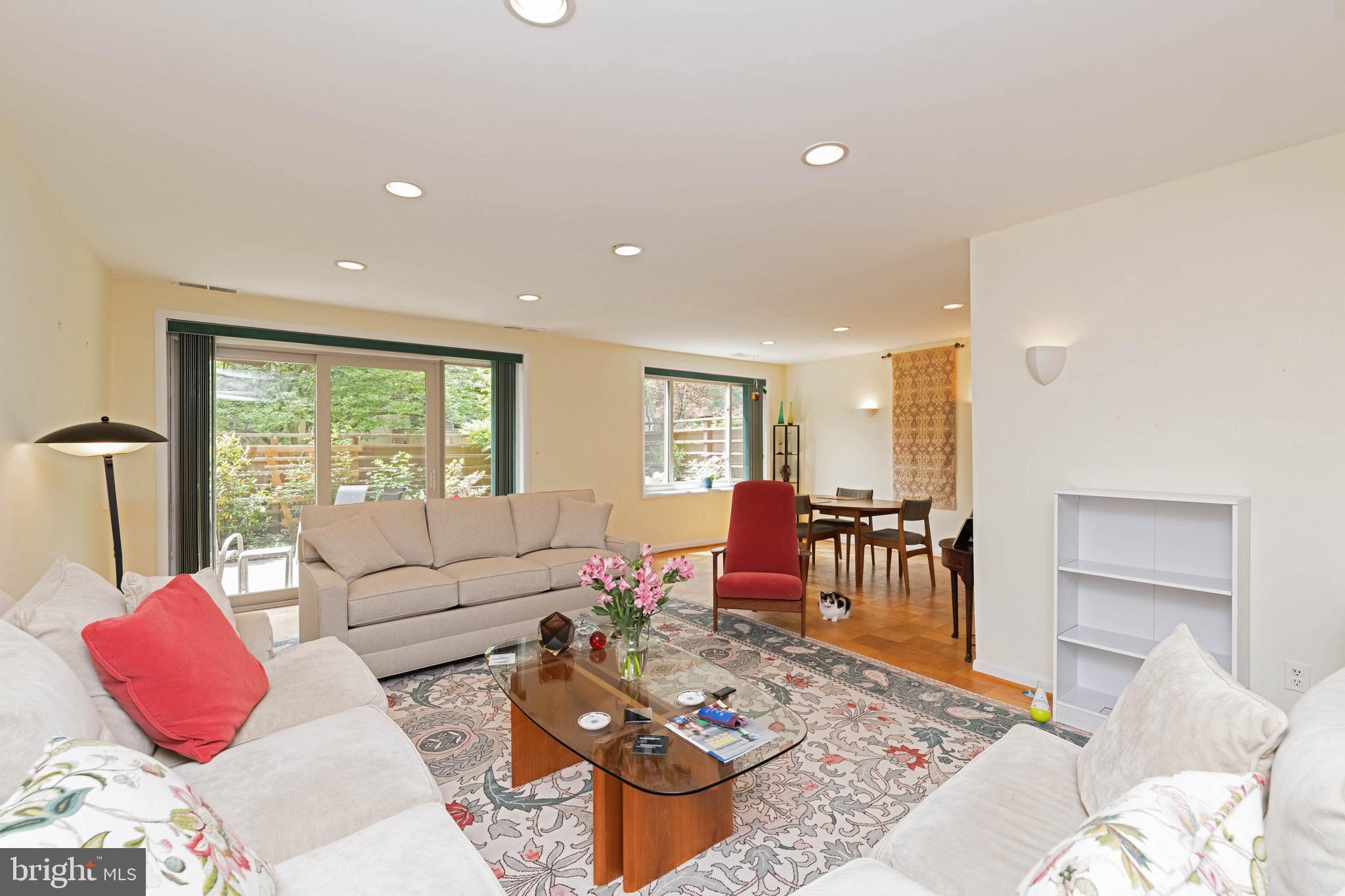 CROSS KEYS - Residential