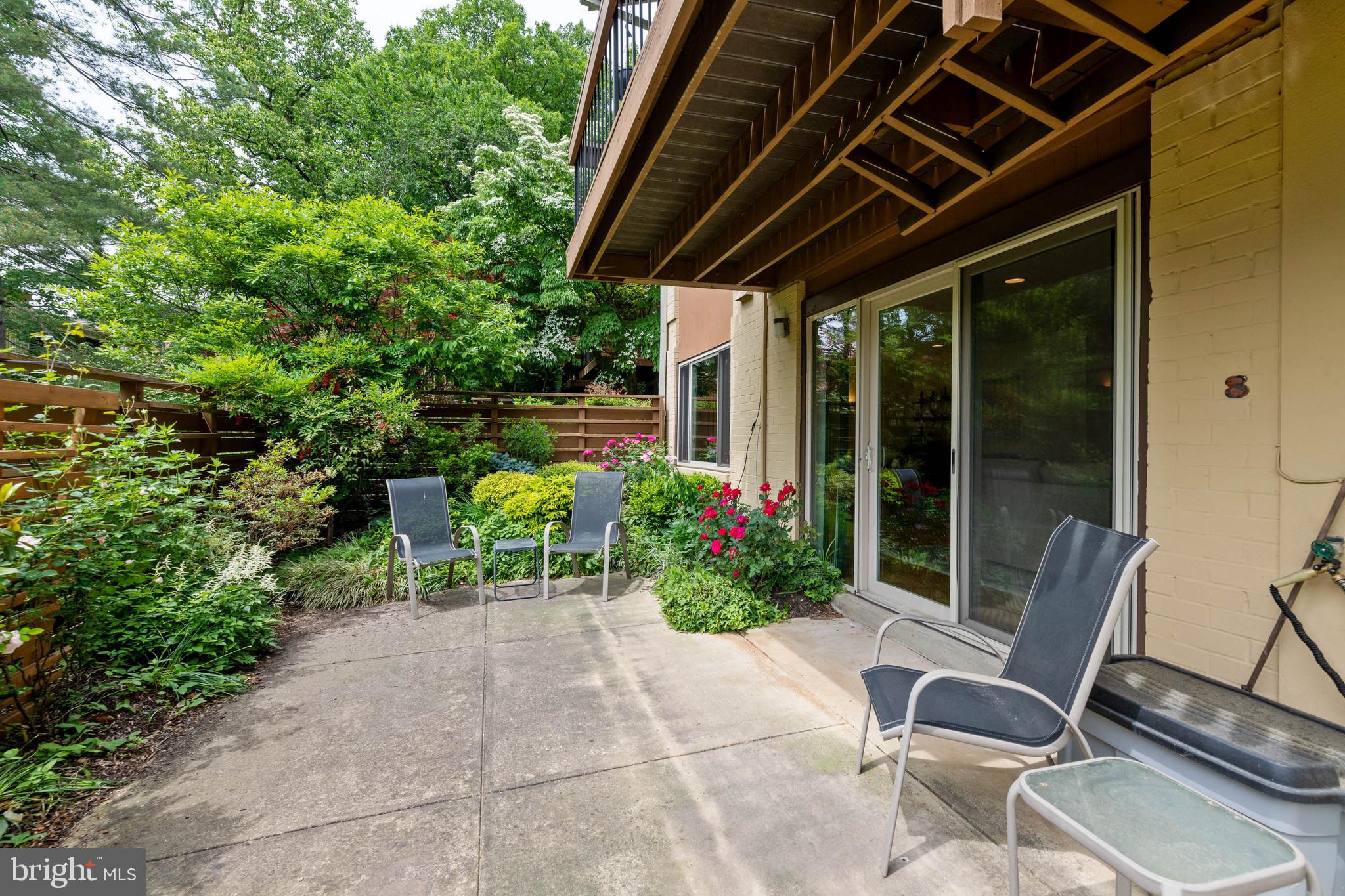 CROSS KEYS - Residential