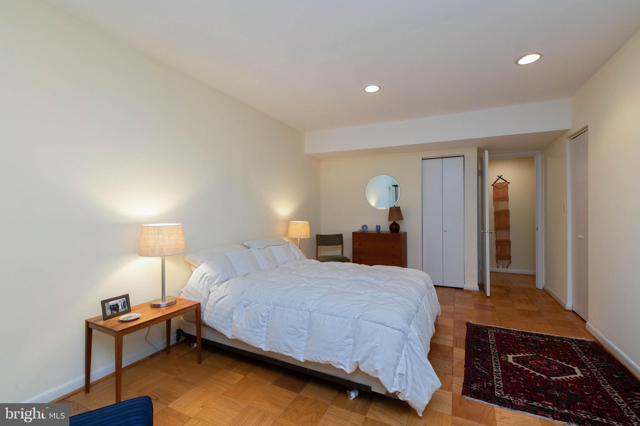 CROSS KEYS - Residential