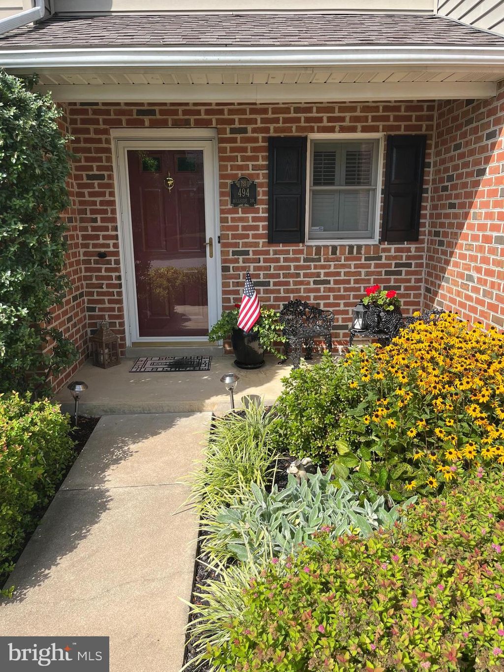 Photo of 494 HILLSIDE DR, MOUNTVILLE, PA 17554 (MLS # PALA2039518)