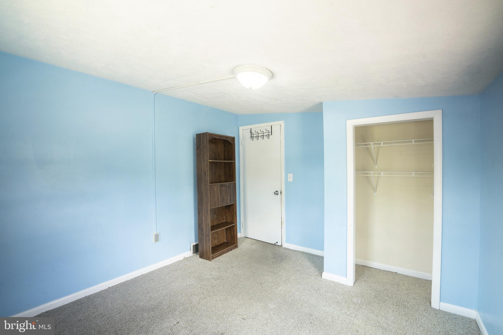 WEST SIDE - Residential