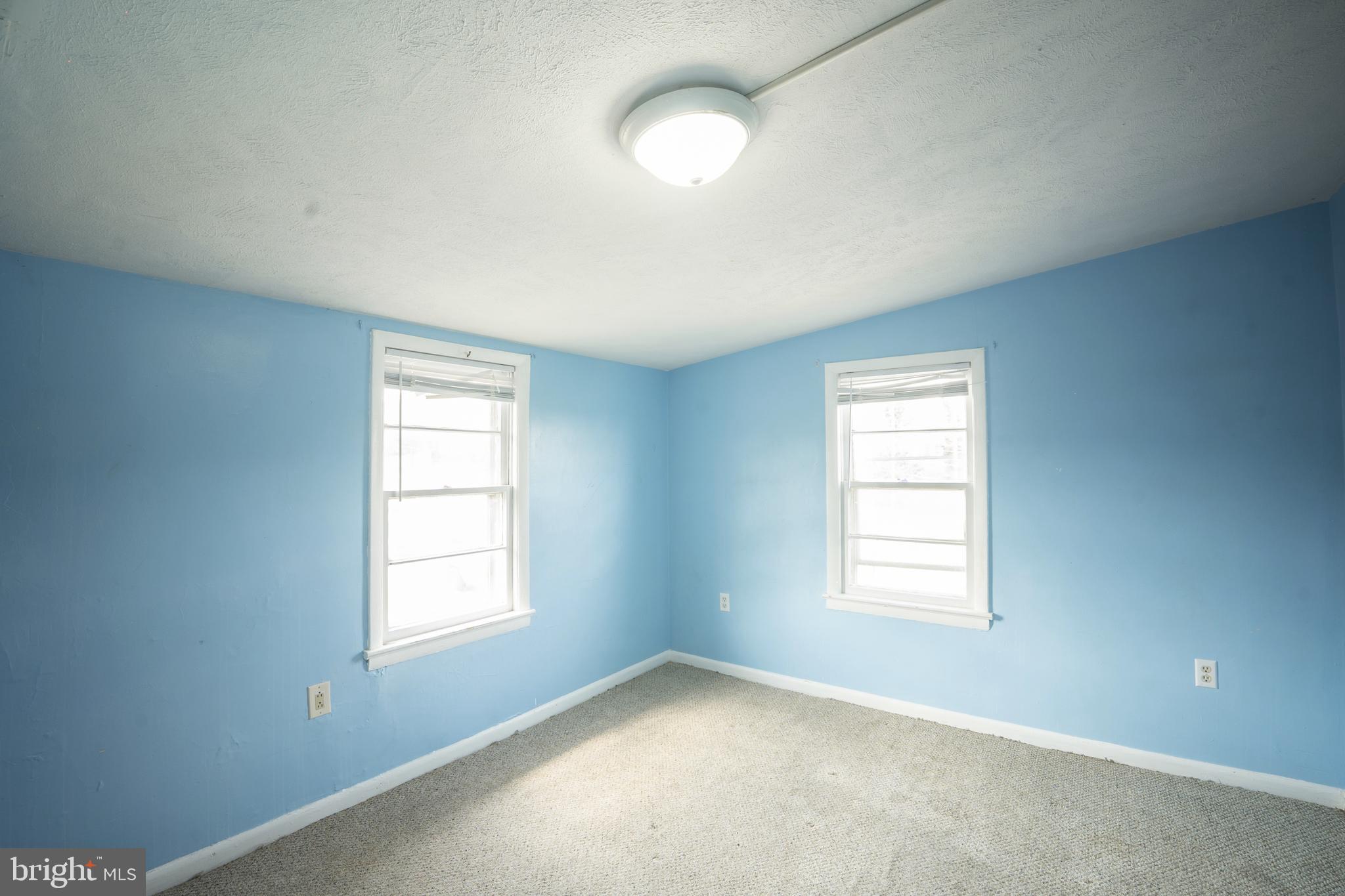 WEST SIDE - Residential