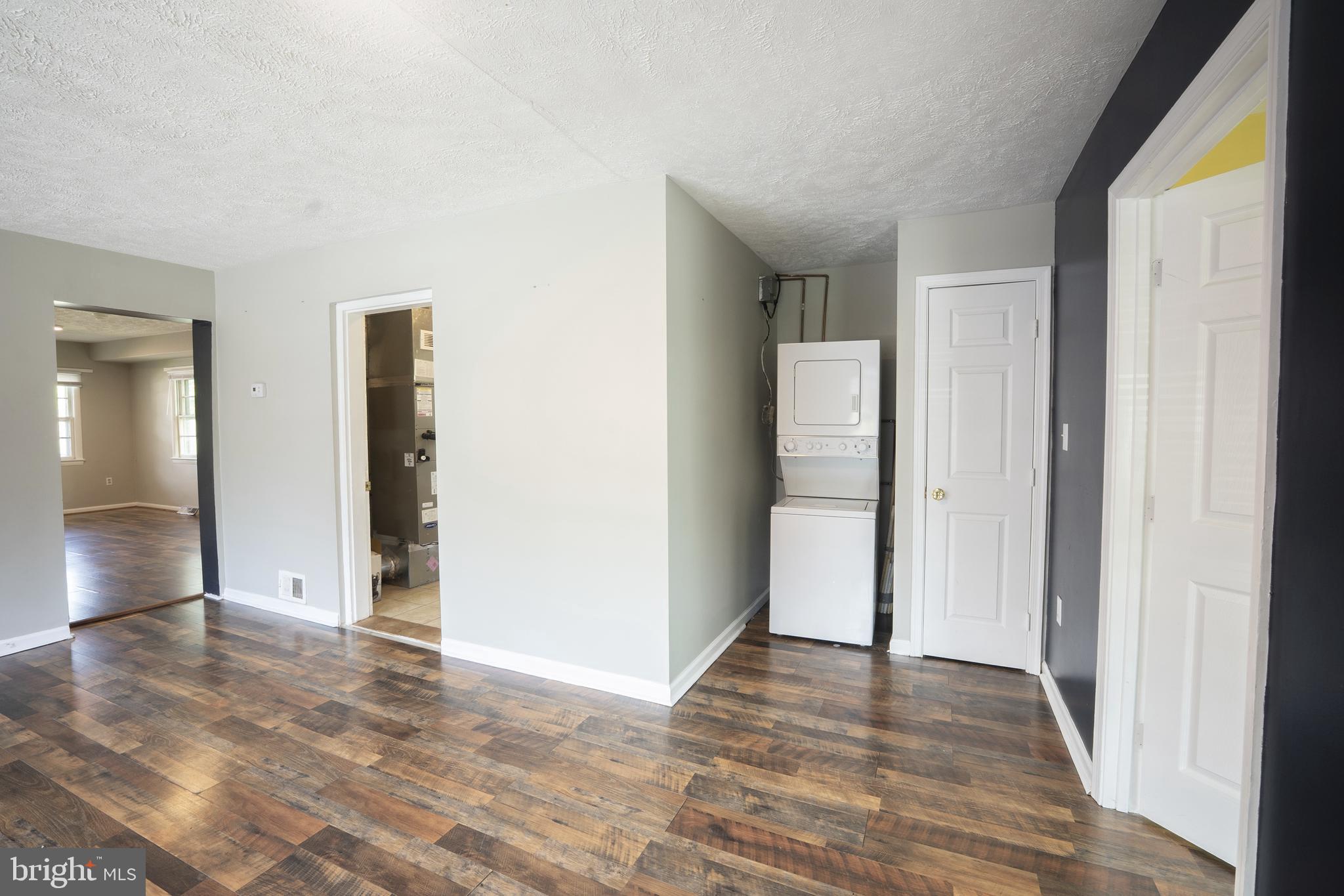 WEST SIDE - Residential