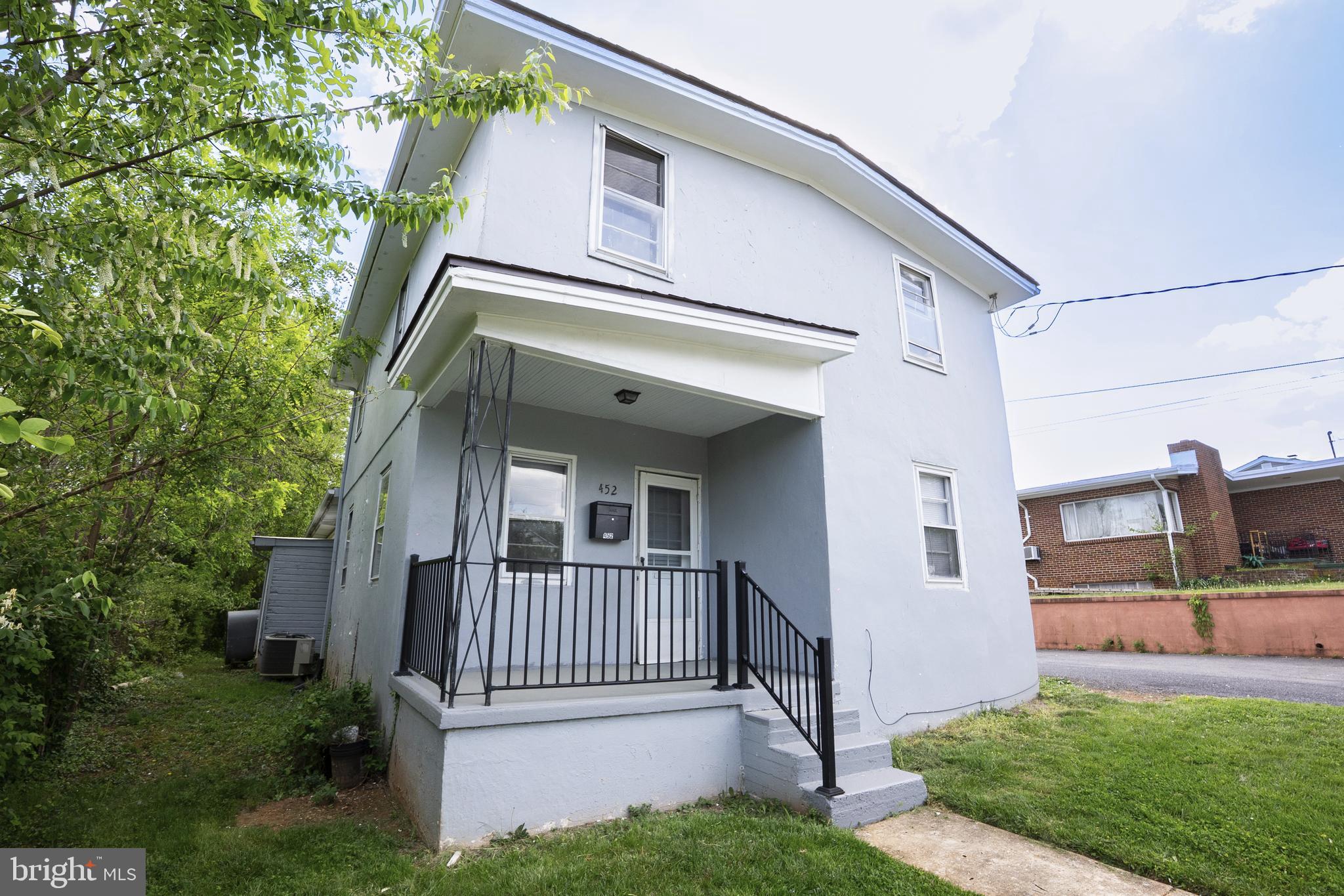 WEST SIDE - Residential