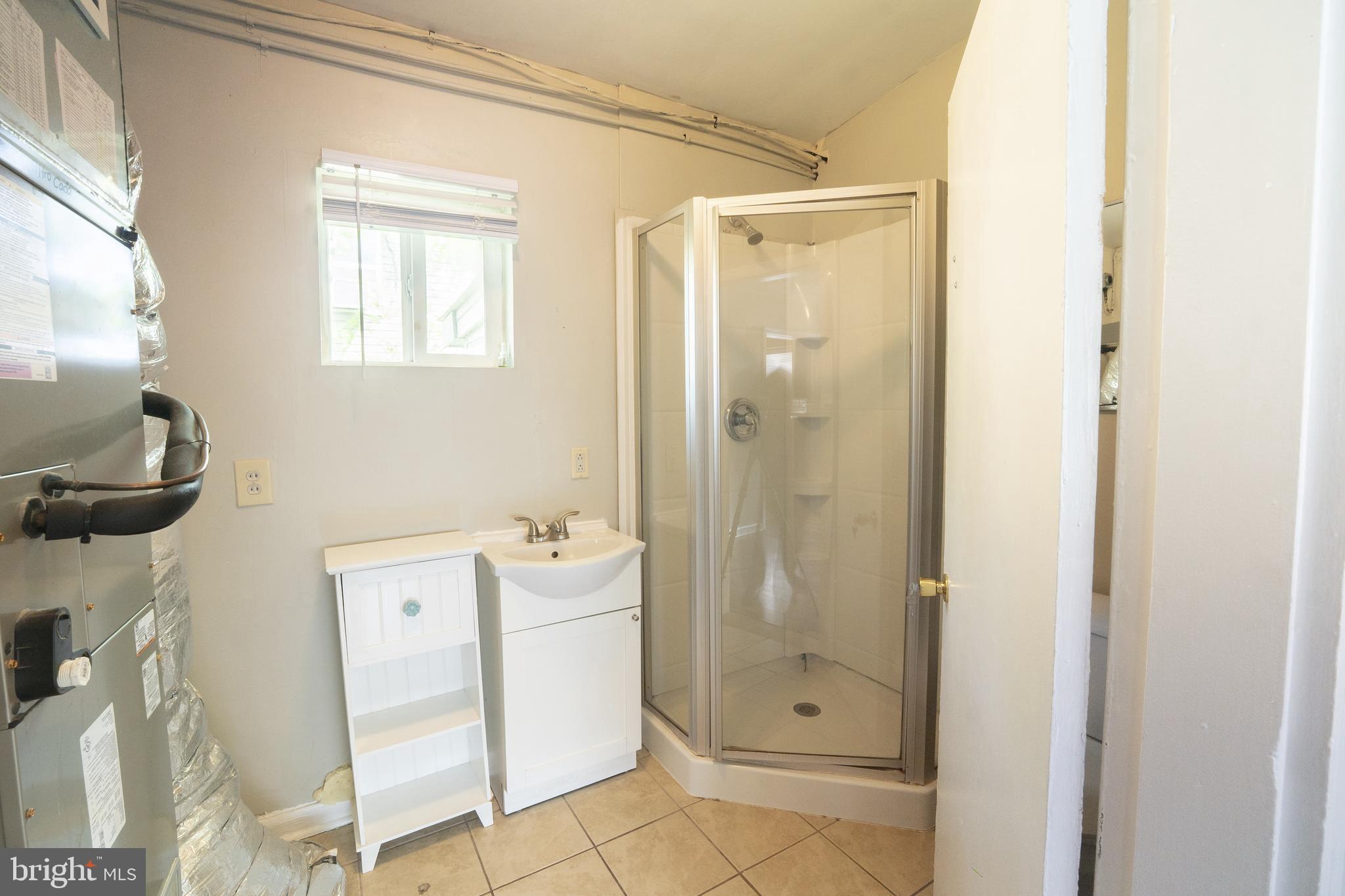 WEST SIDE - Residential