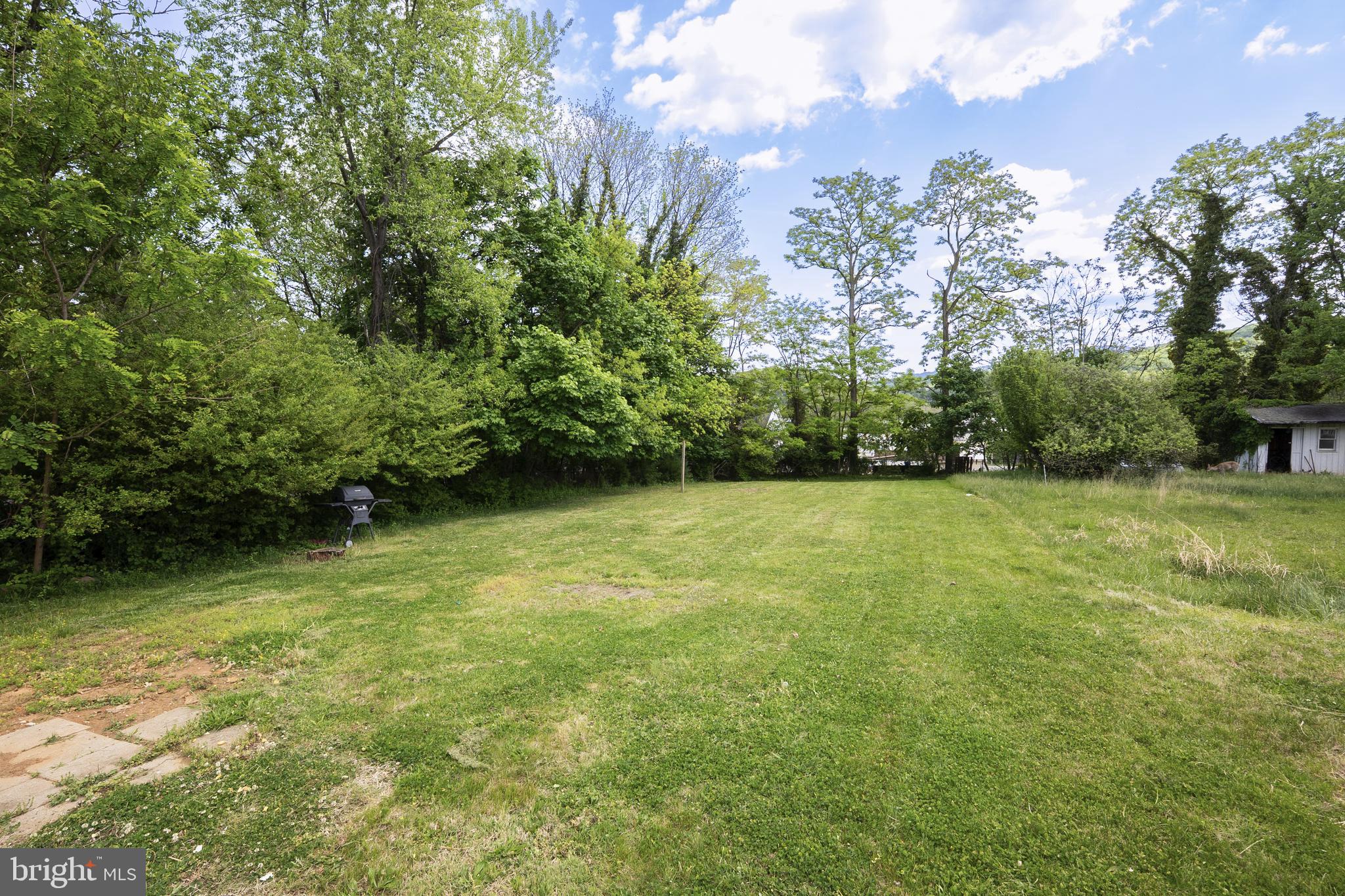 WEST SIDE - Residential