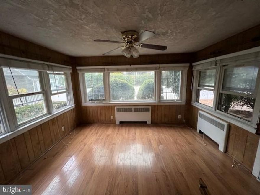 Welcome to 1004 Turner Avenue in Drexel Hill...This is a blank canvas ready for someone to make it their home.  The sellers have lived in this home for over 50 years.  The third floor is waiting to be finished...
Let your imagination run away with you......