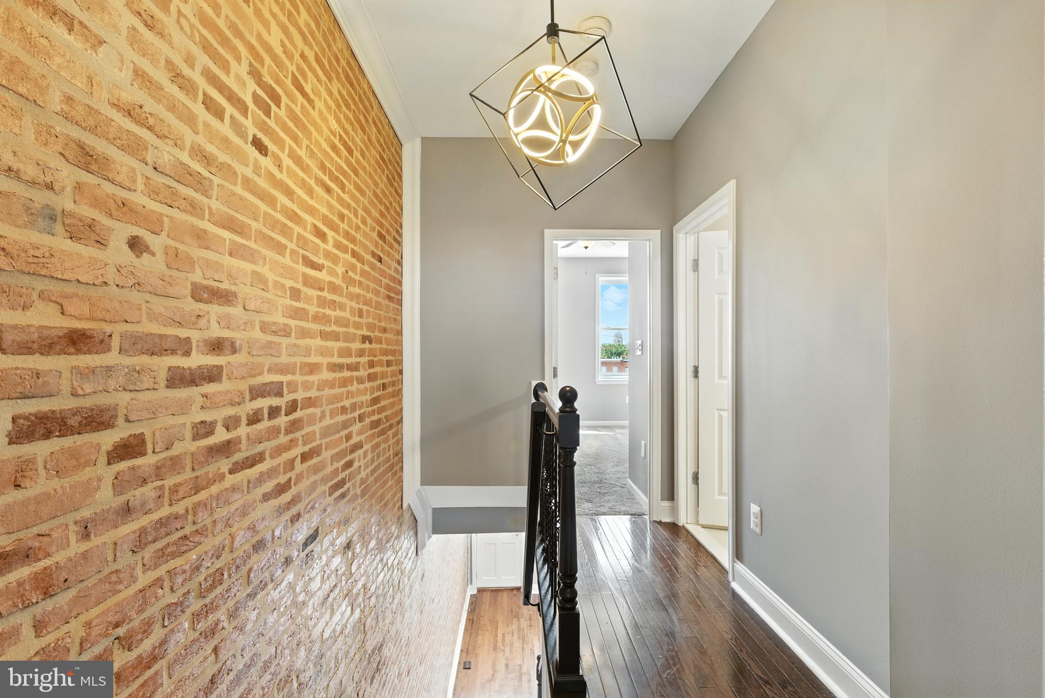 BROADWAY EAST - Residential