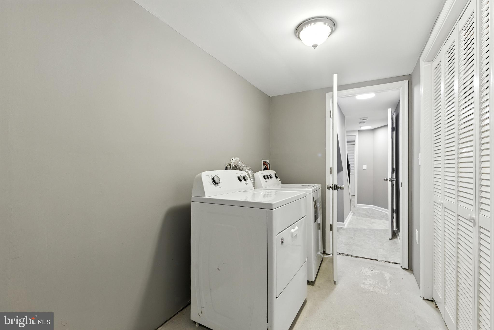 BROADWAY EAST - Residential