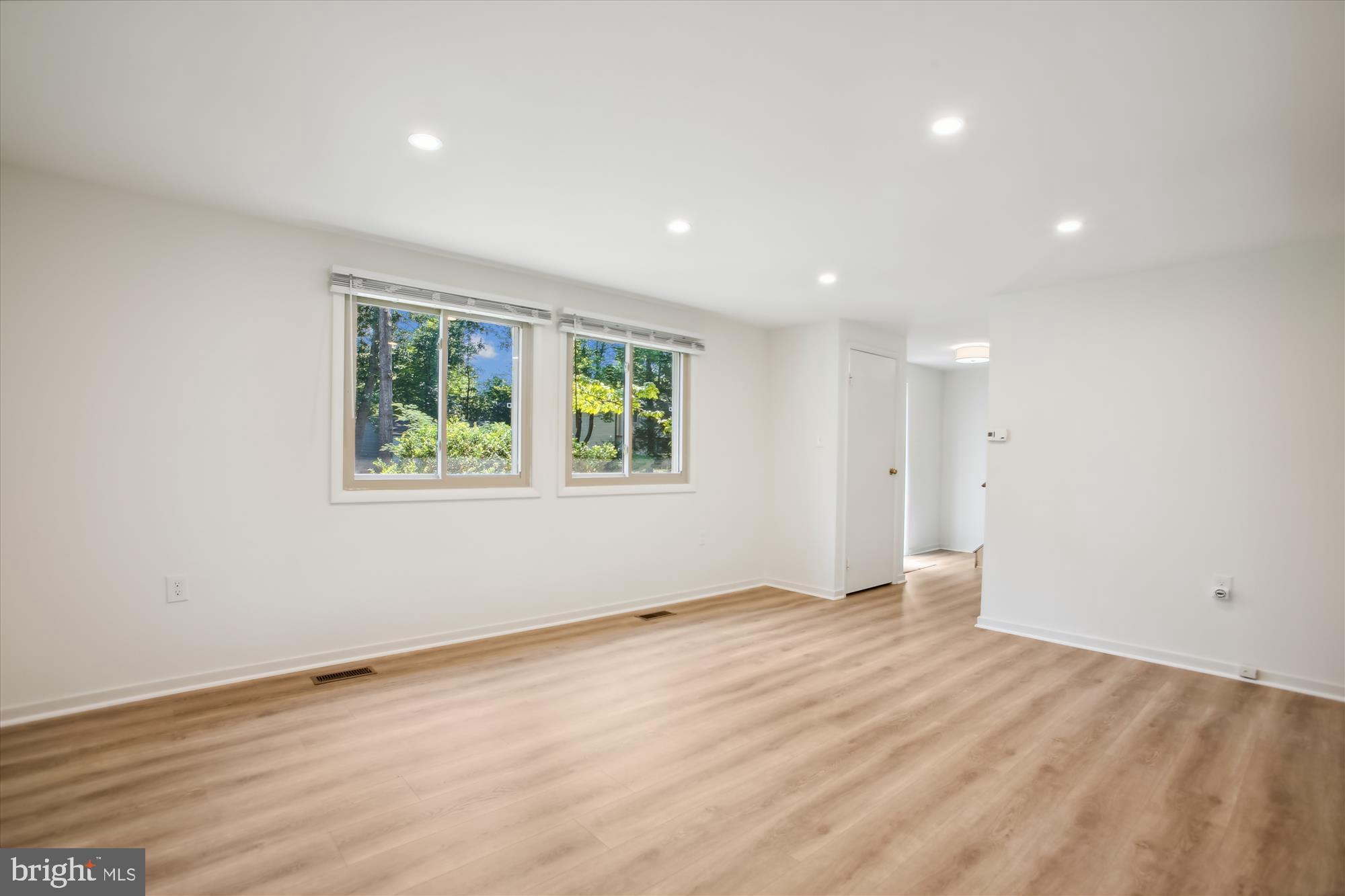 RESTON - Residential Lease