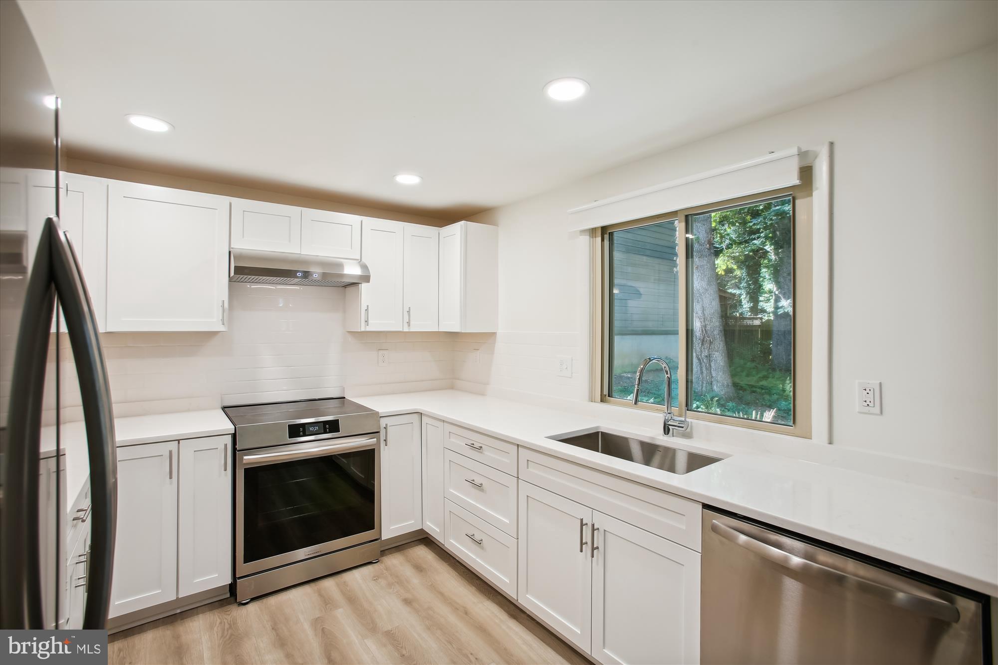 RESTON - Residential Lease