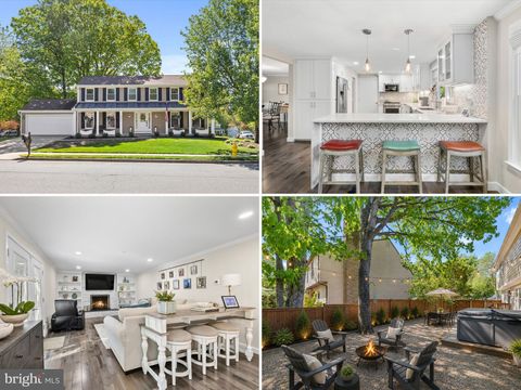 Photo of 15401 Silvan Glen Drive, DUMFRIES, VA 22025 (MLS # VAPW2118698)