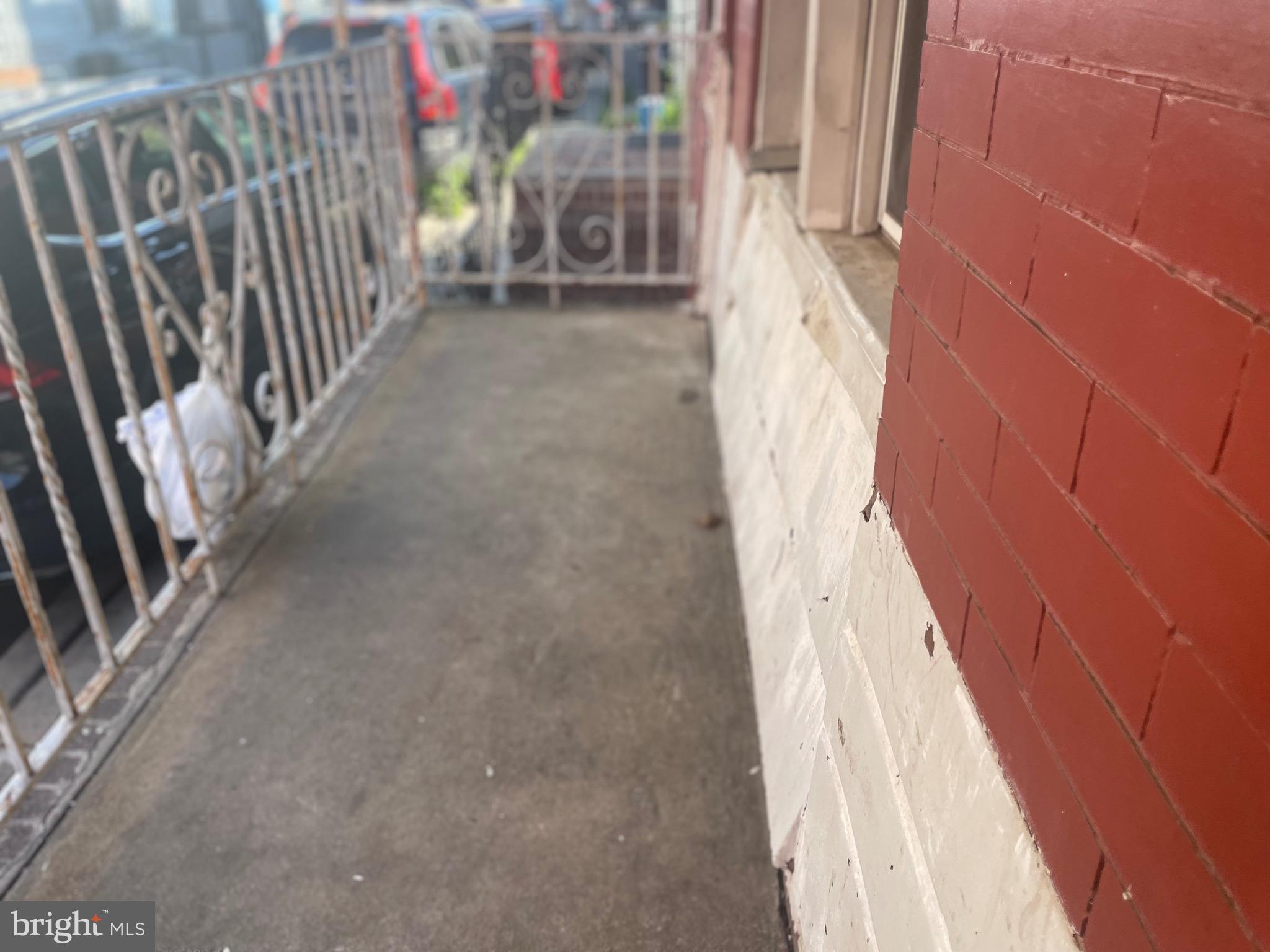 STRAWBERRY MANSION - Residential