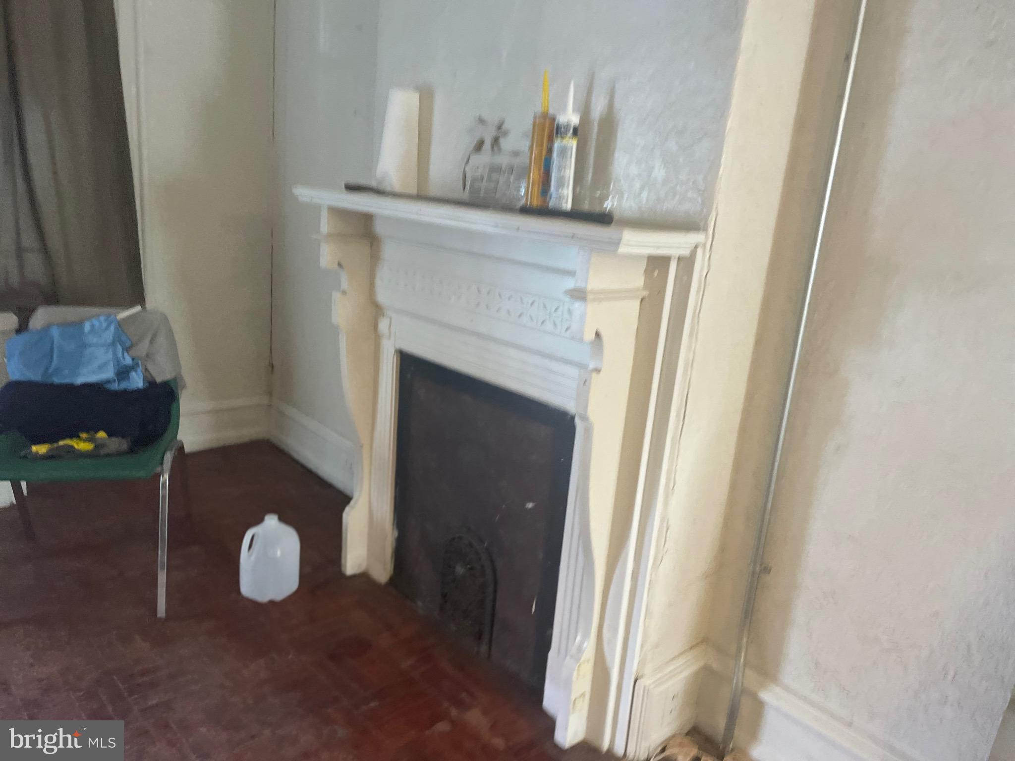 STRAWBERRY MANSION - Residential