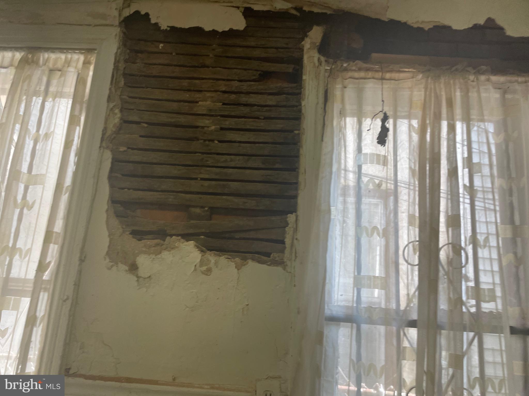 STRAWBERRY MANSION - Residential