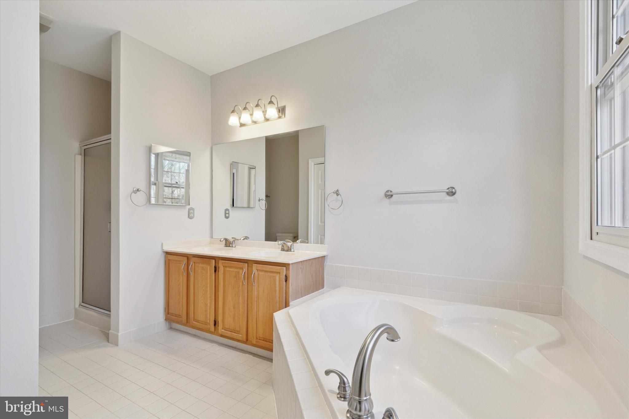 SOMERSET LAKE - Residential