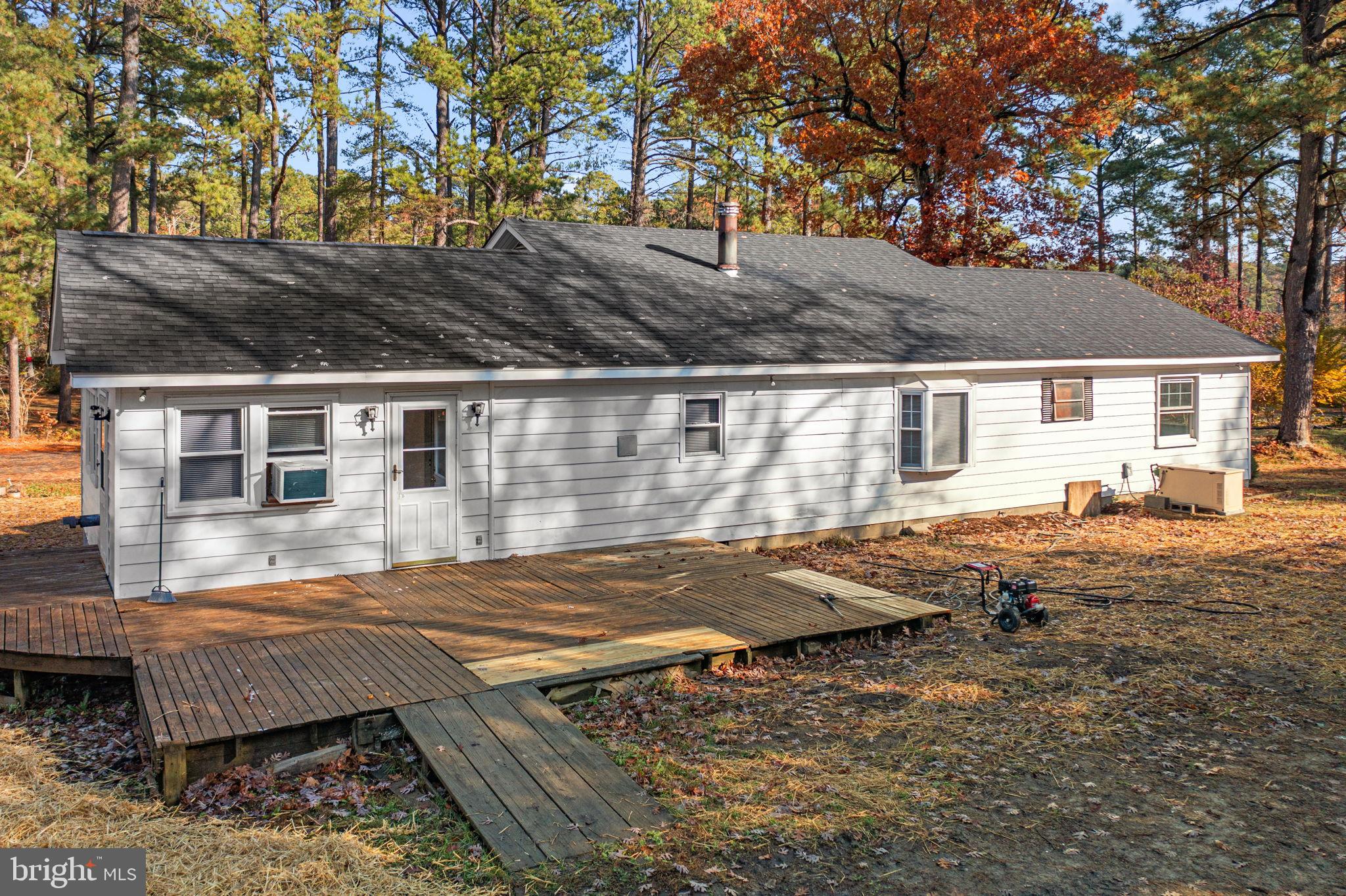 GENERAL PARKER SHORES - Residential