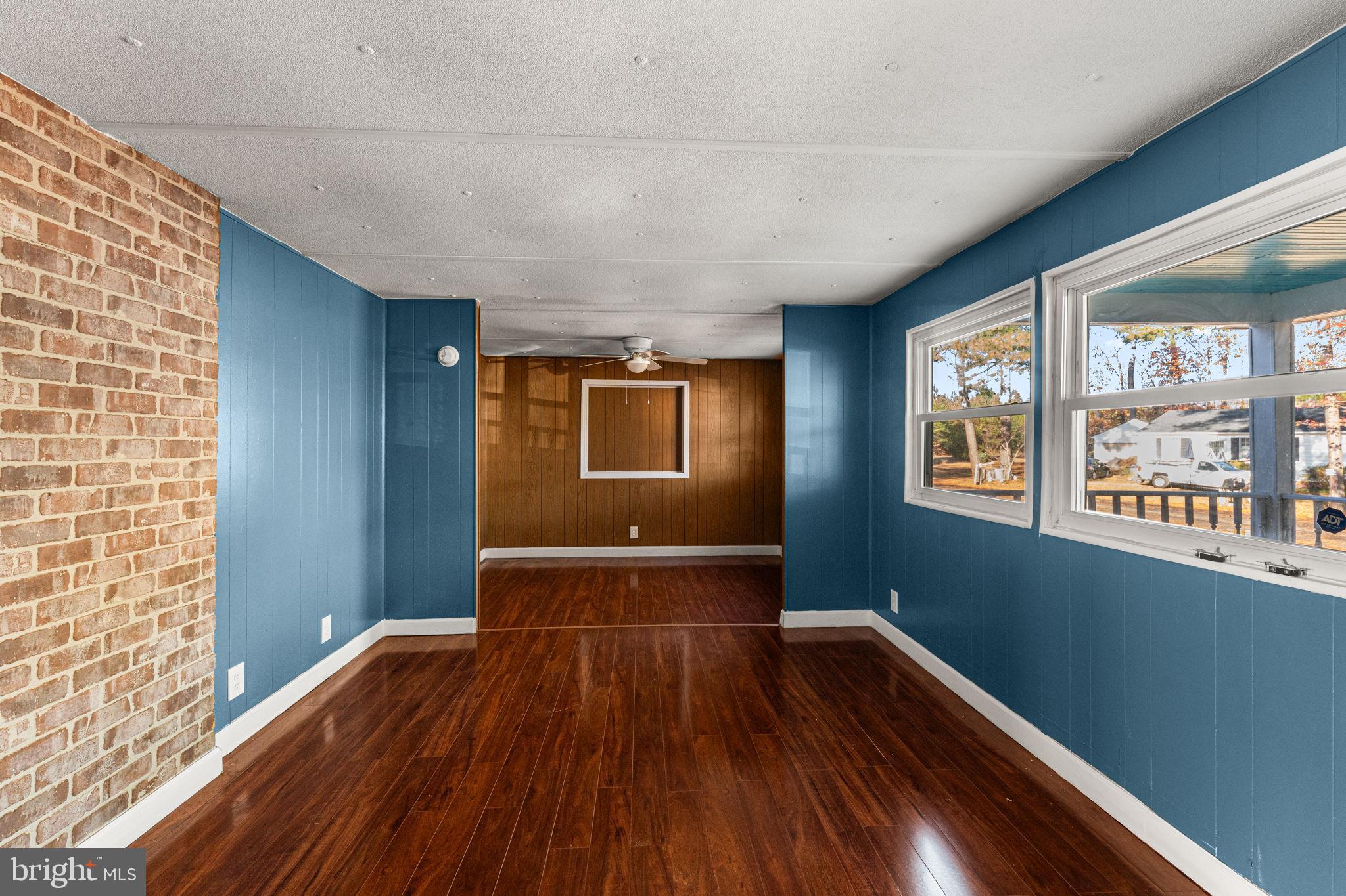 GENERAL PARKER SHORES - Residential