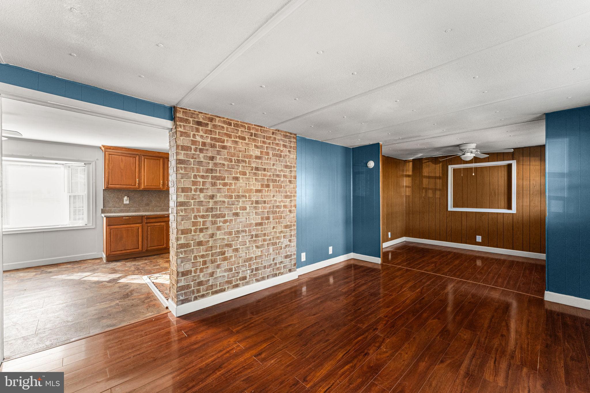 GENERAL PARKER SHORES - Residential