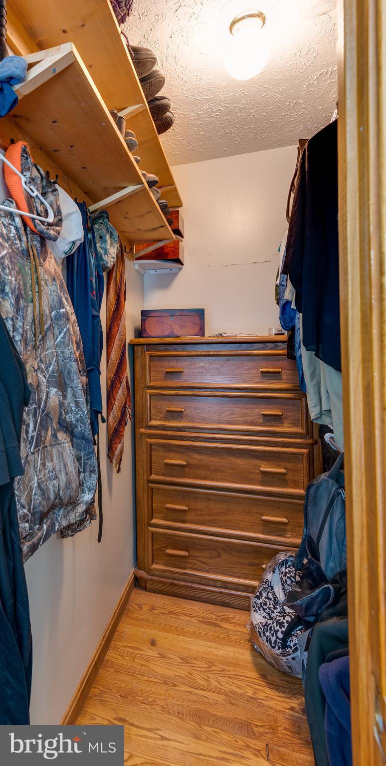 LAUREL RIDGE - Residential