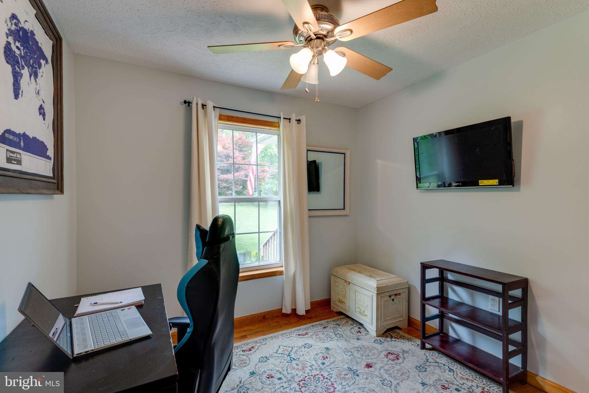 LAUREL RIDGE - Residential