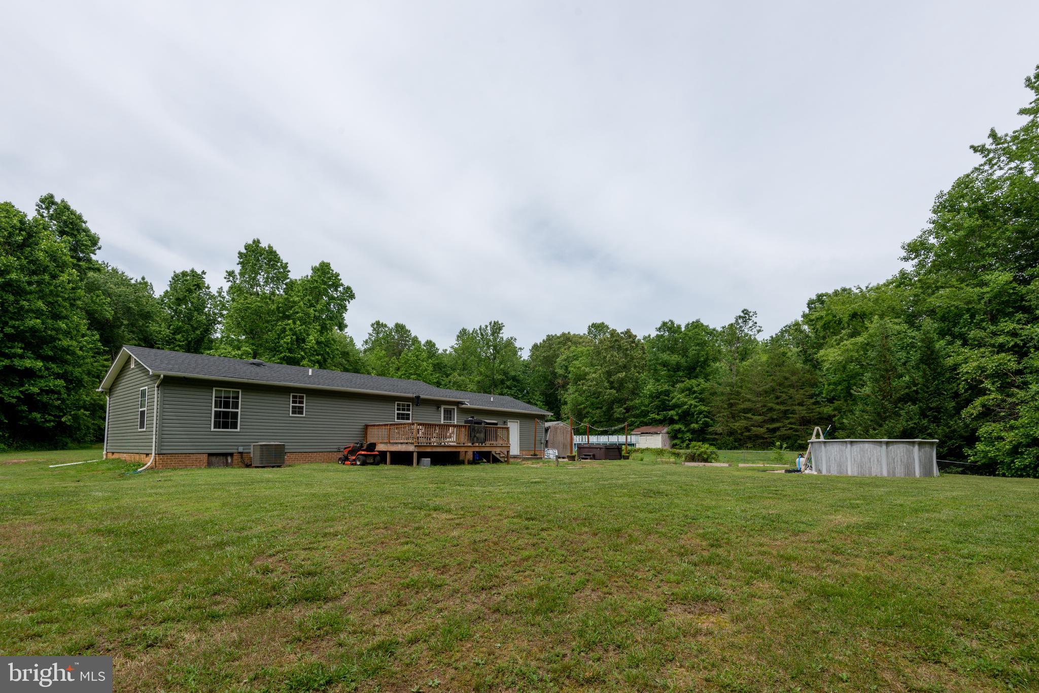 LAUREL RIDGE - Residential