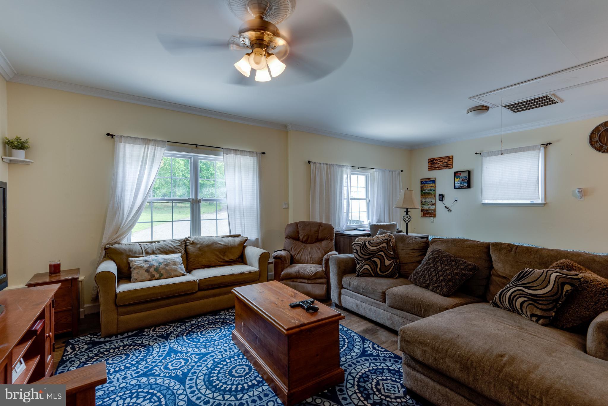 LAUREL RIDGE - Residential