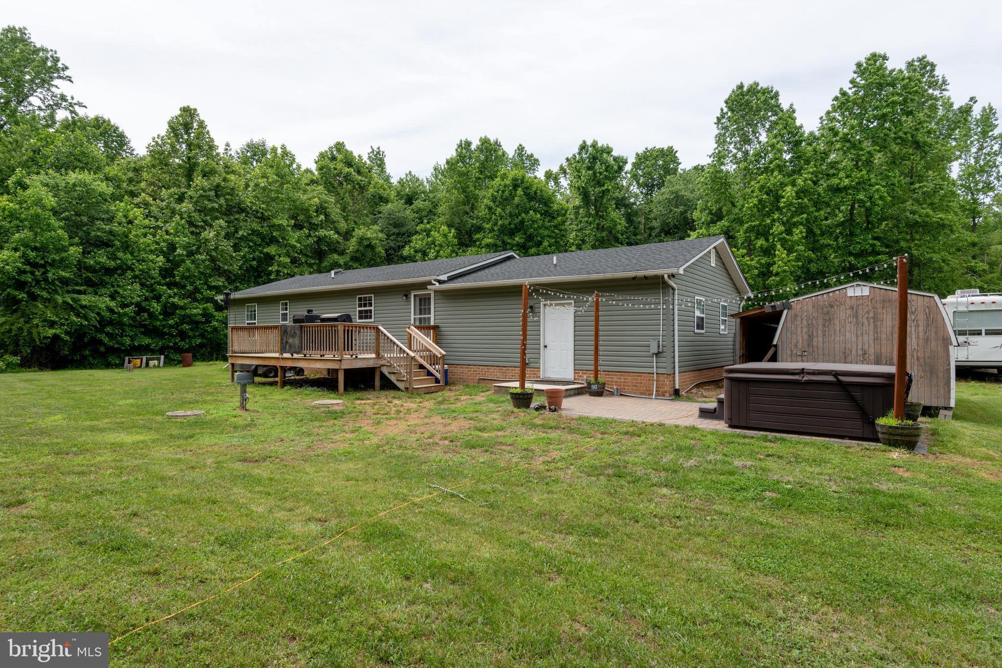 LAUREL RIDGE - Residential