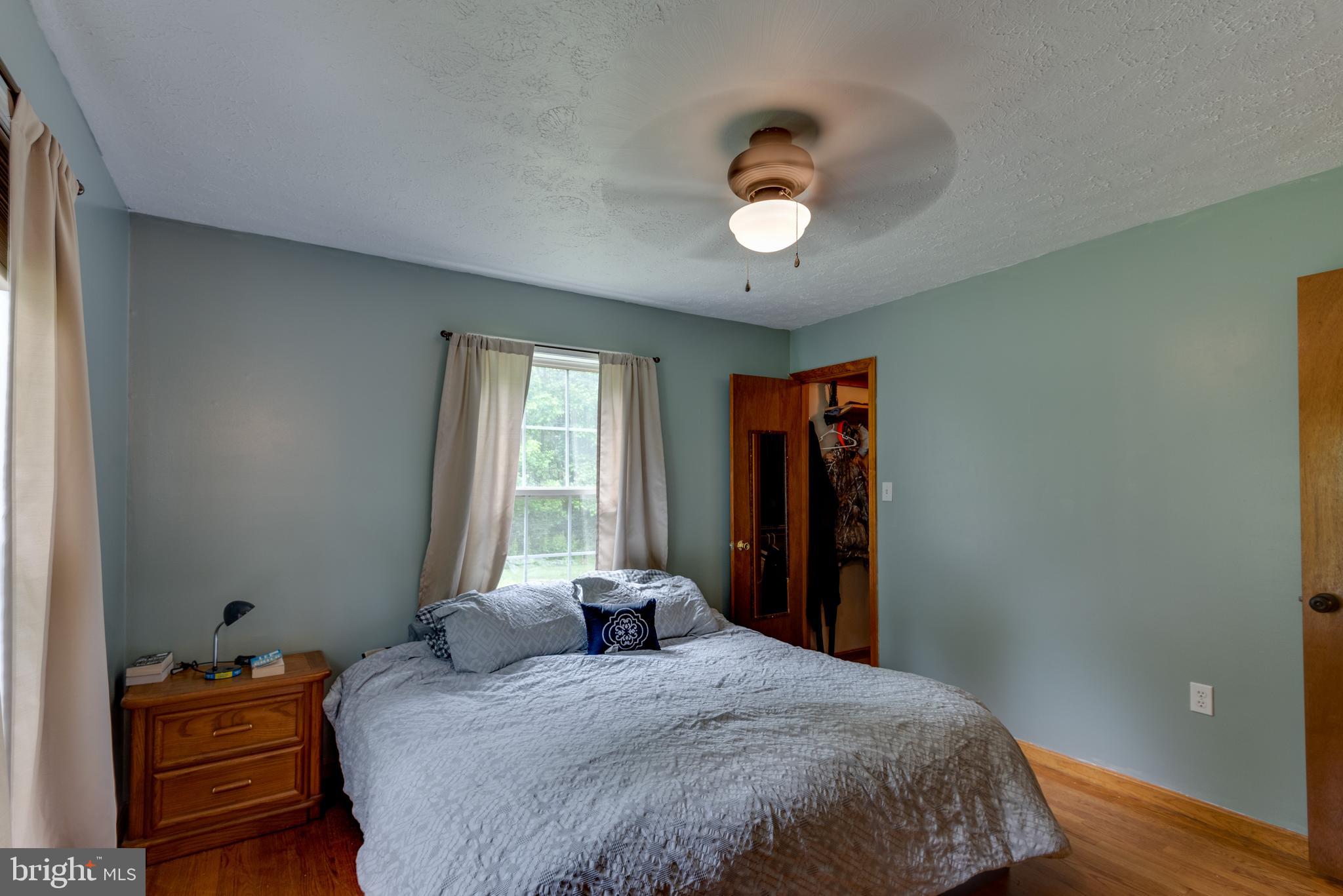 LAUREL RIDGE - Residential