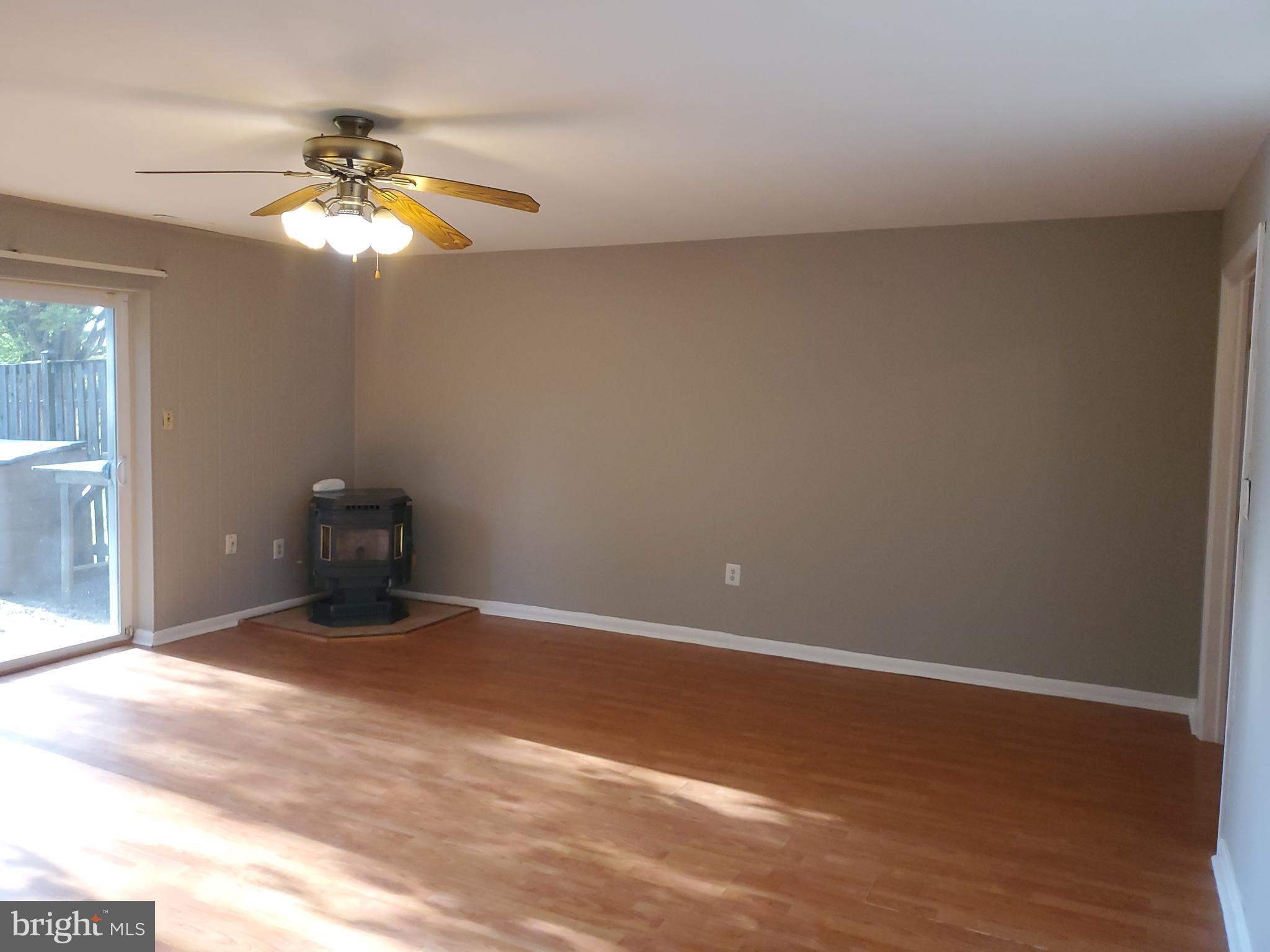 QUEEN ANNE VILLAGE - Residential